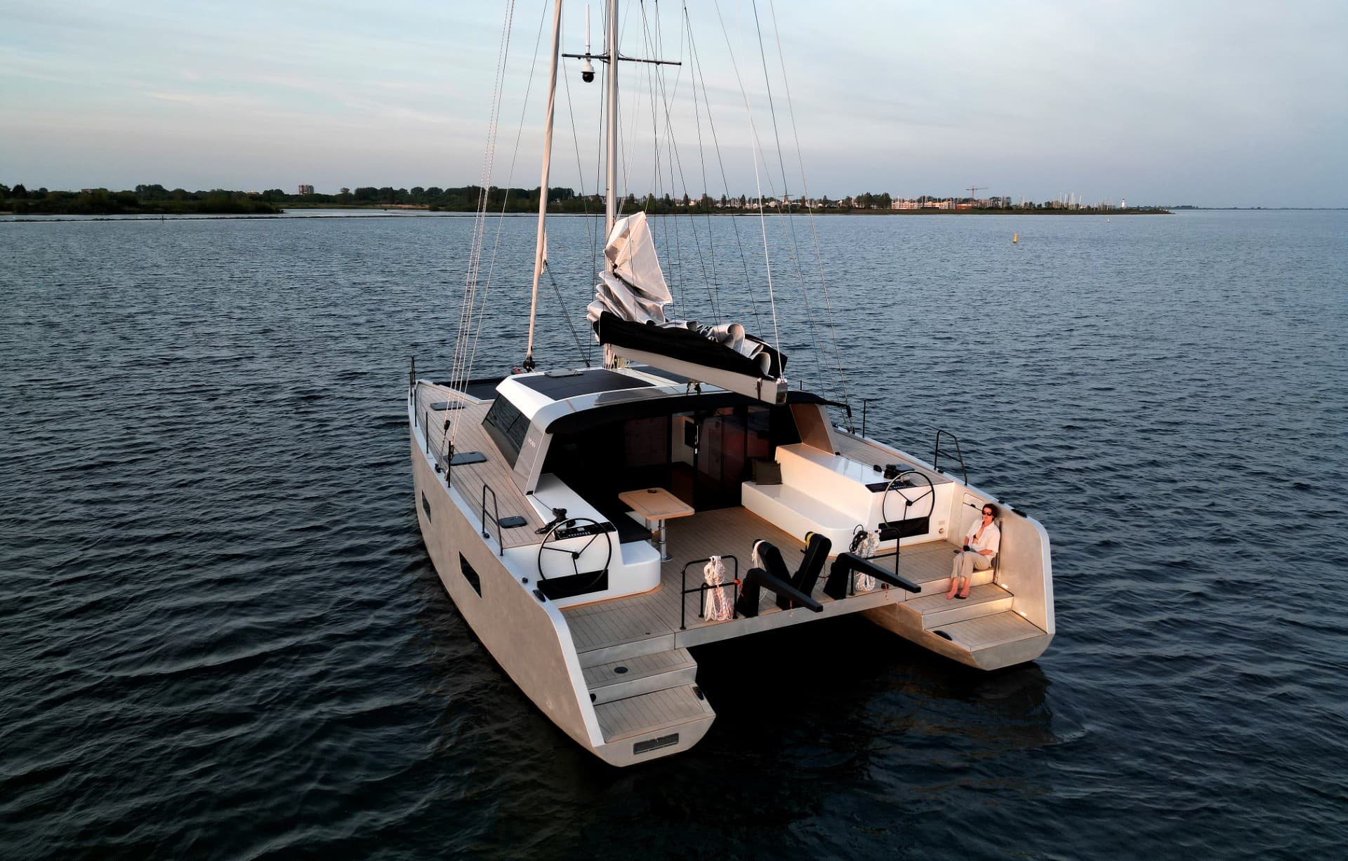 Vaan R4 makes North American debut with recycled-aluminum catamaran