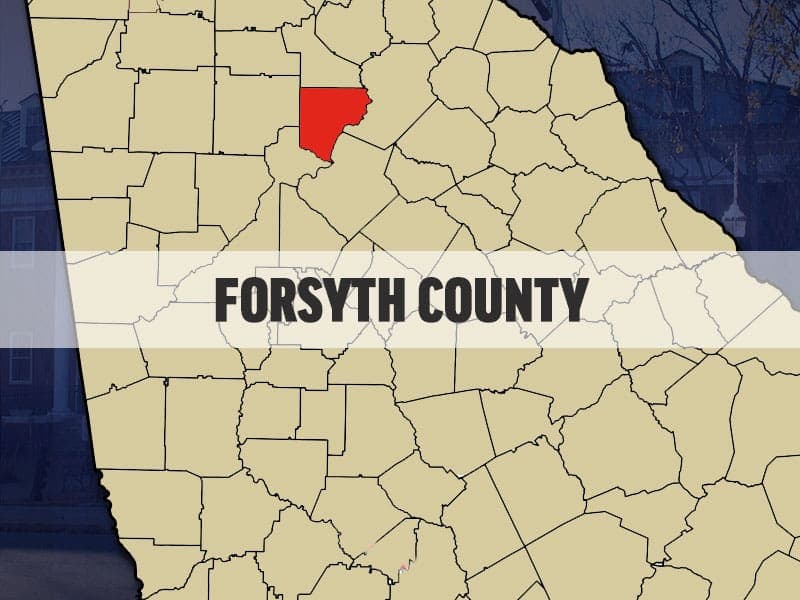 Cumming man dies in late-night single-car crash near Heardsville Road