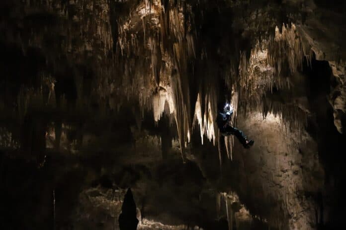 Carlsbad Caverns ranger demo shows the art of cave rescue
