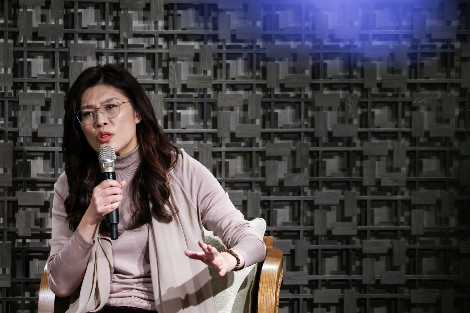 Taiwan Opposition Leader Visits China for First Time in a Decade