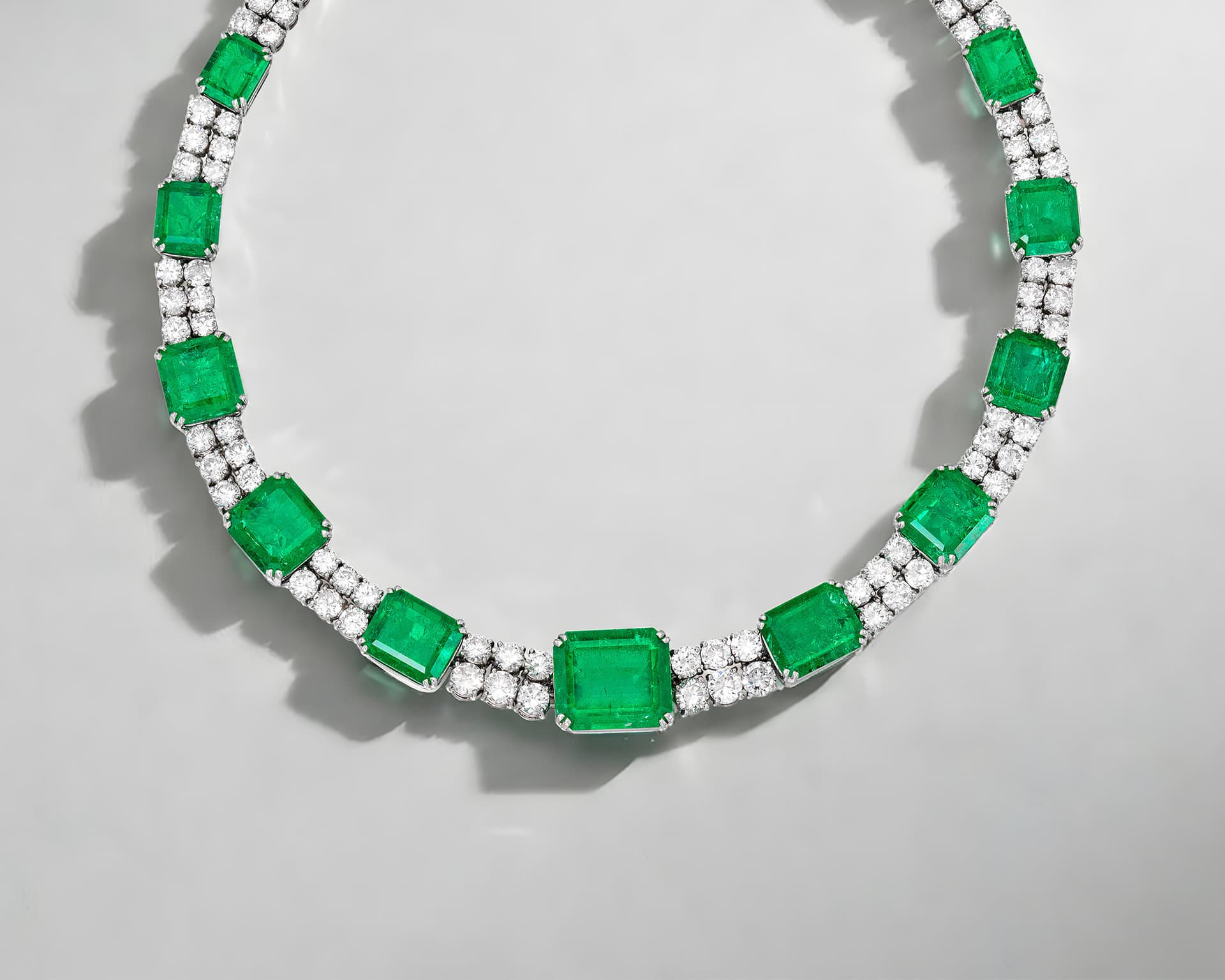 Phillips New York jewels sale tops $4.1 million on strong demand