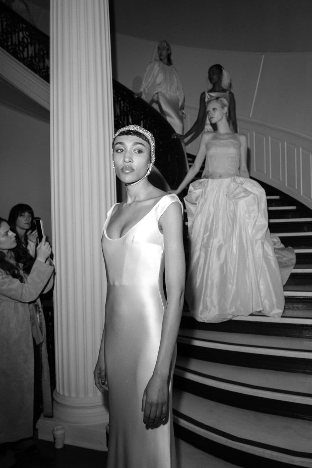 2026 brides turn the veil into a fashion-first statement
