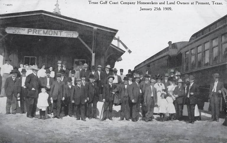 Premont website highlights Cowboy Country roots, services, and business appeal