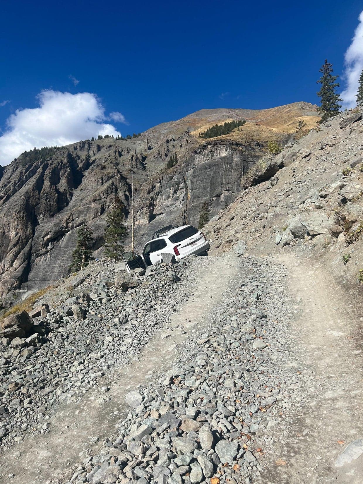Black Bear Road closes for maintenance, Telluride access faces delays