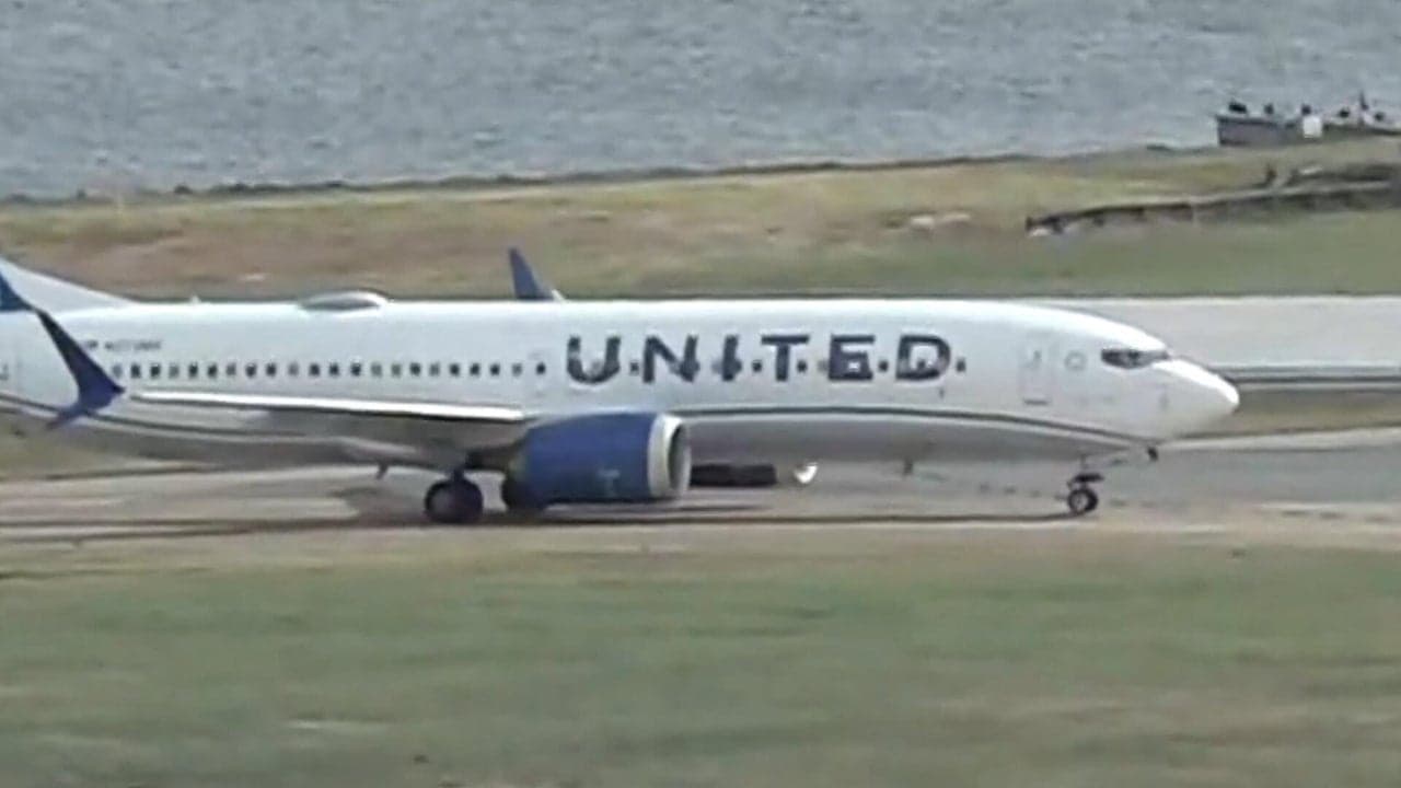 Bomb Threat Forces D.C. Airport Grounding as Duffy Warns “Mass Chaos”