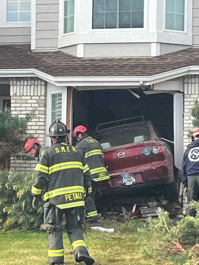 Driver crashes into Highlands Ranch home, arrested on DUI suspicion