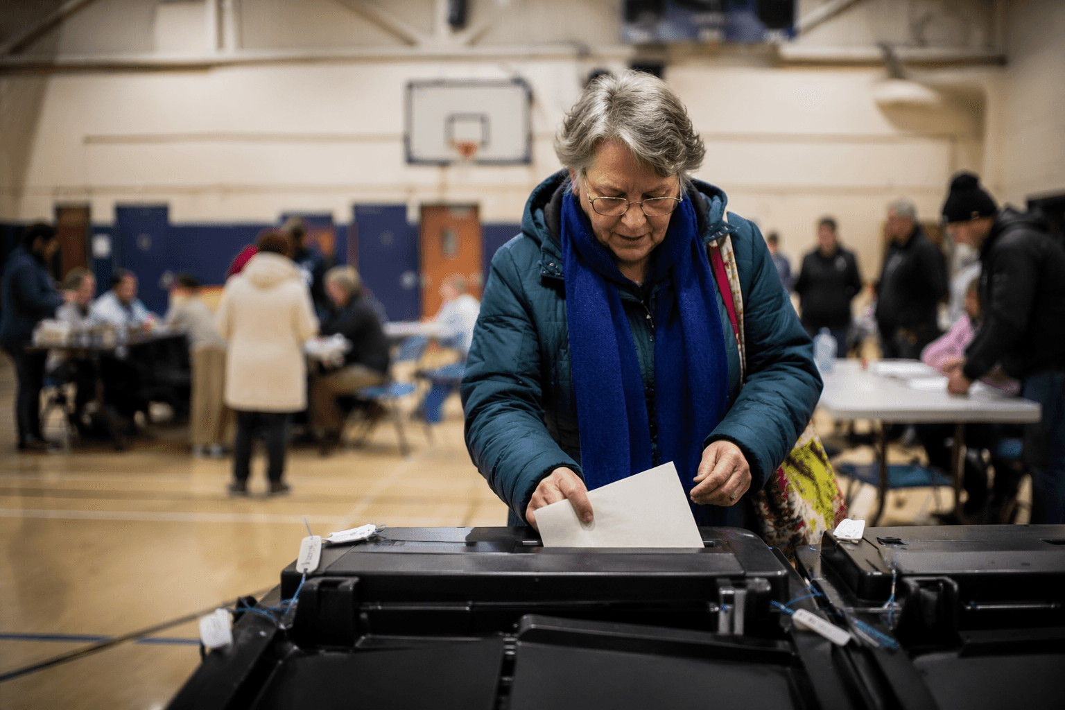Lane County voters face competitive Democratic primary in 4th District race