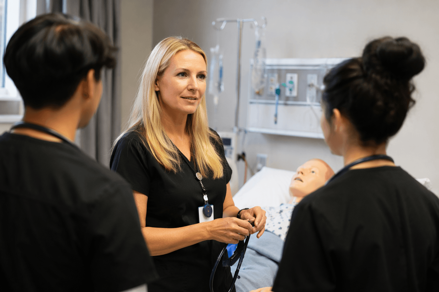 Kofa nursing teacher wins statewide HOSA history competition