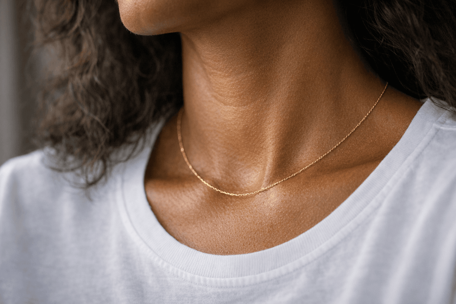 Elevate Casual Outfits With Simple Gold Jewelry for Effortless Chic