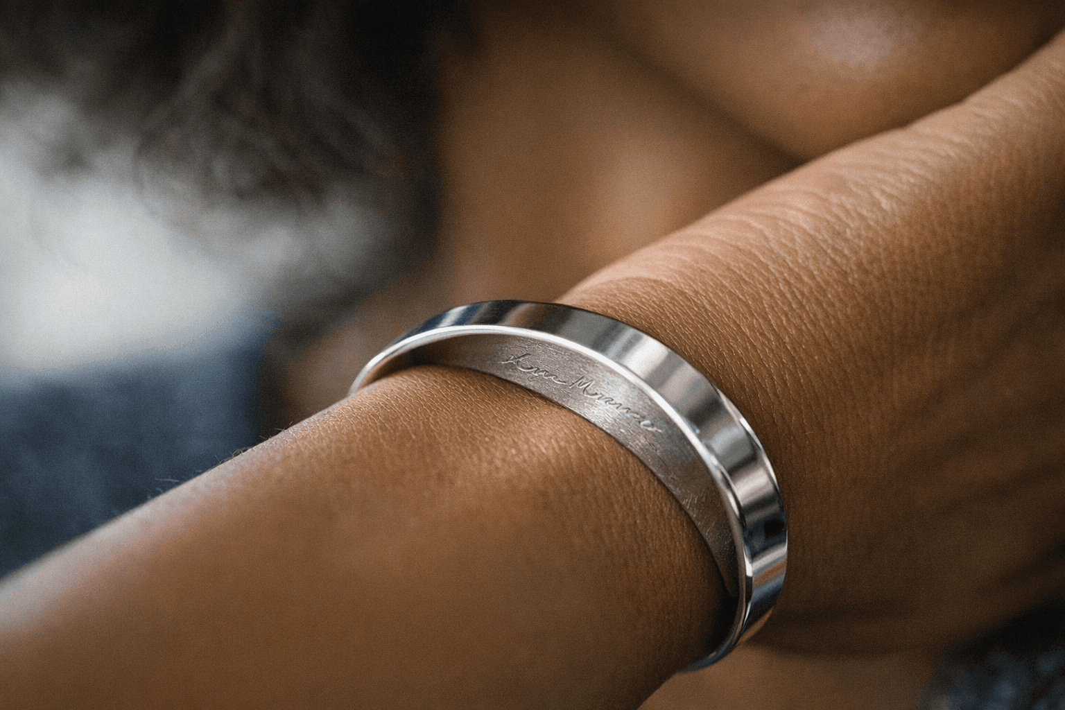 Custom Engraved Jewelry Transforms Personal Messages Into Cherished Keepsakes