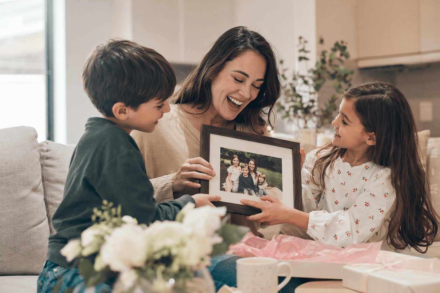 Personalized Mother’s Day Gifts Blend Practicality, Keepsakes, and Heartfelt Meaning