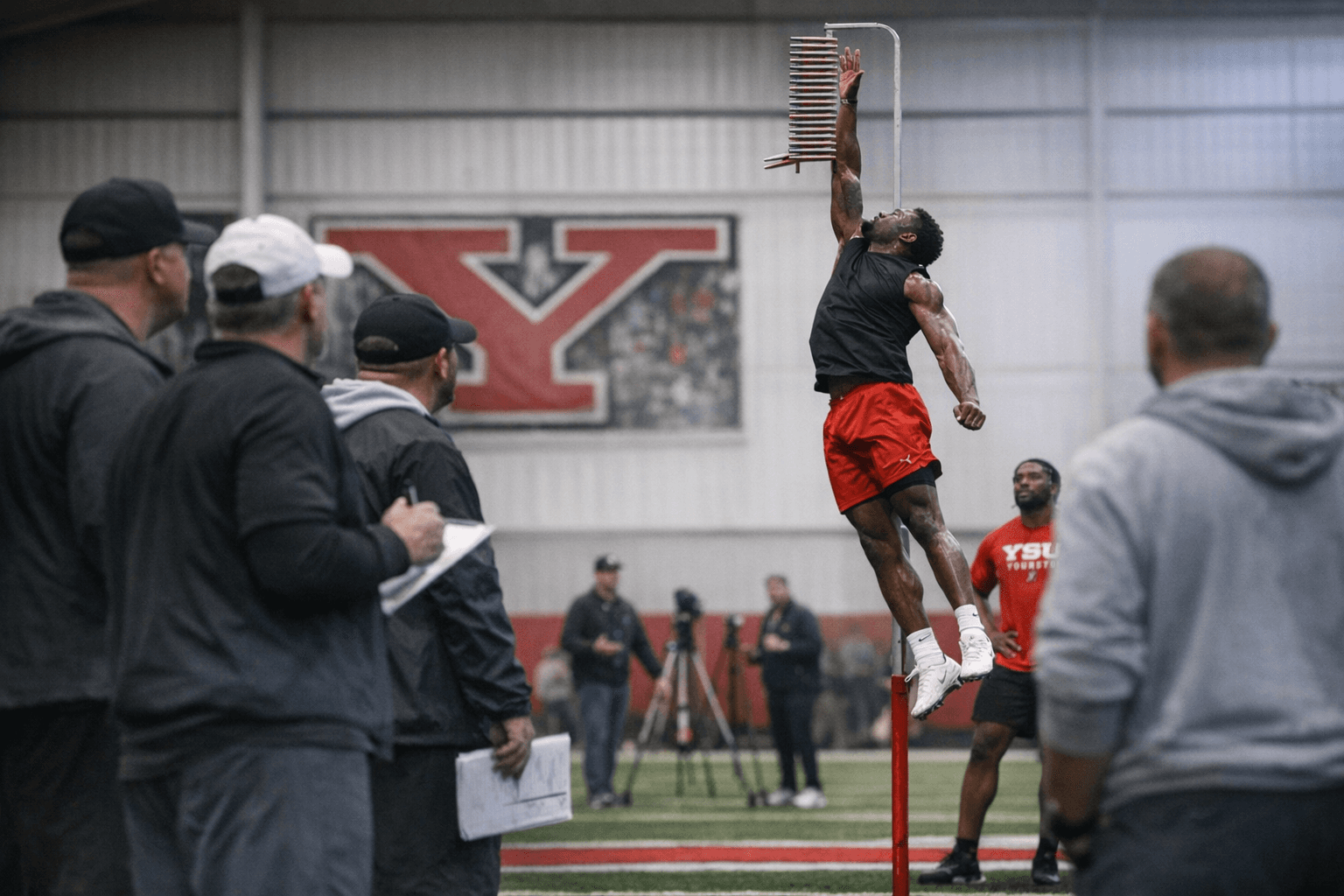 Six Youngstown State Players Showcase Skills for NFL Scouts at 2026 Pro Day