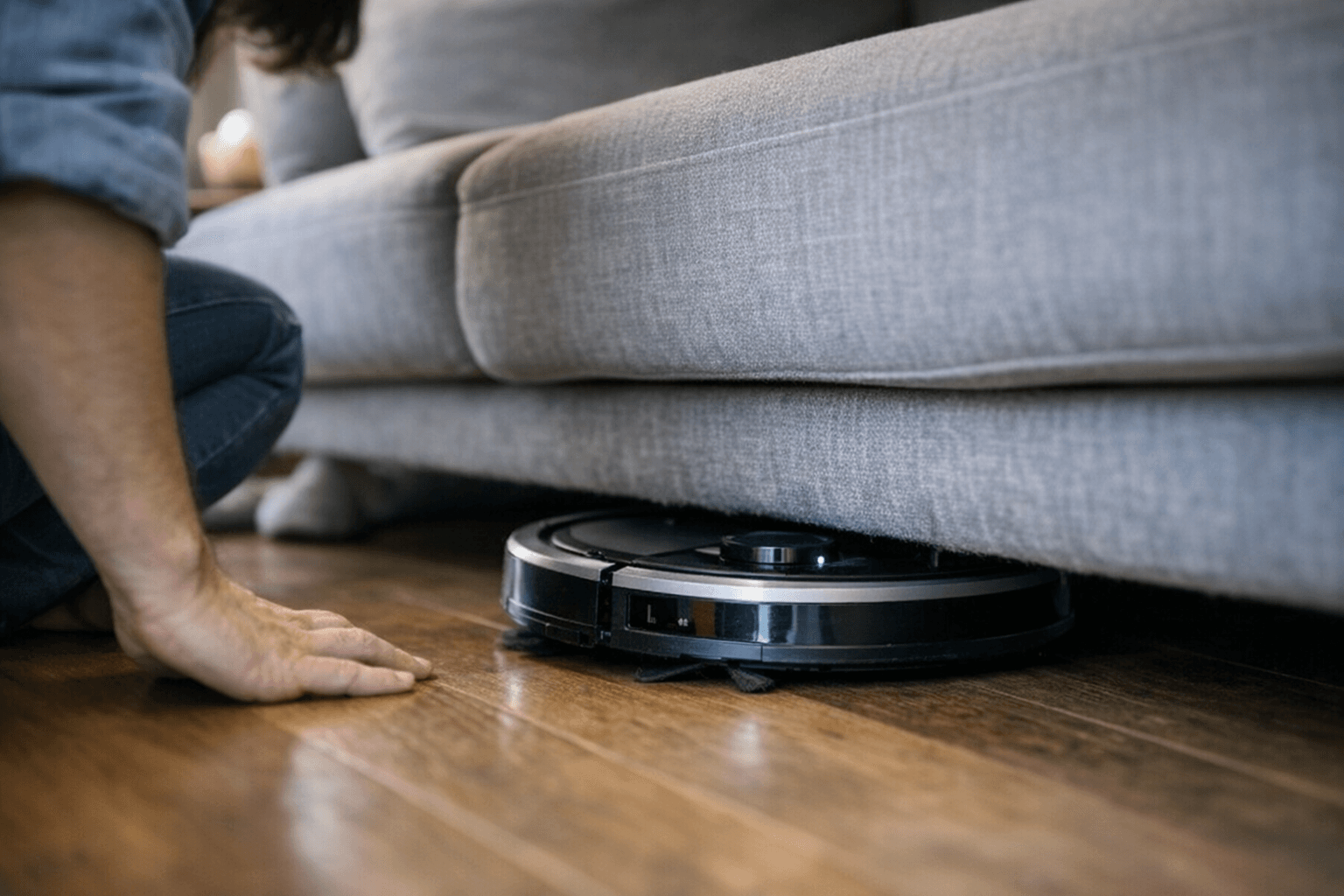 שואב רובוטי "לו-פרופיל": המדריך לבחירה נכונה לרהיטים נמוכים