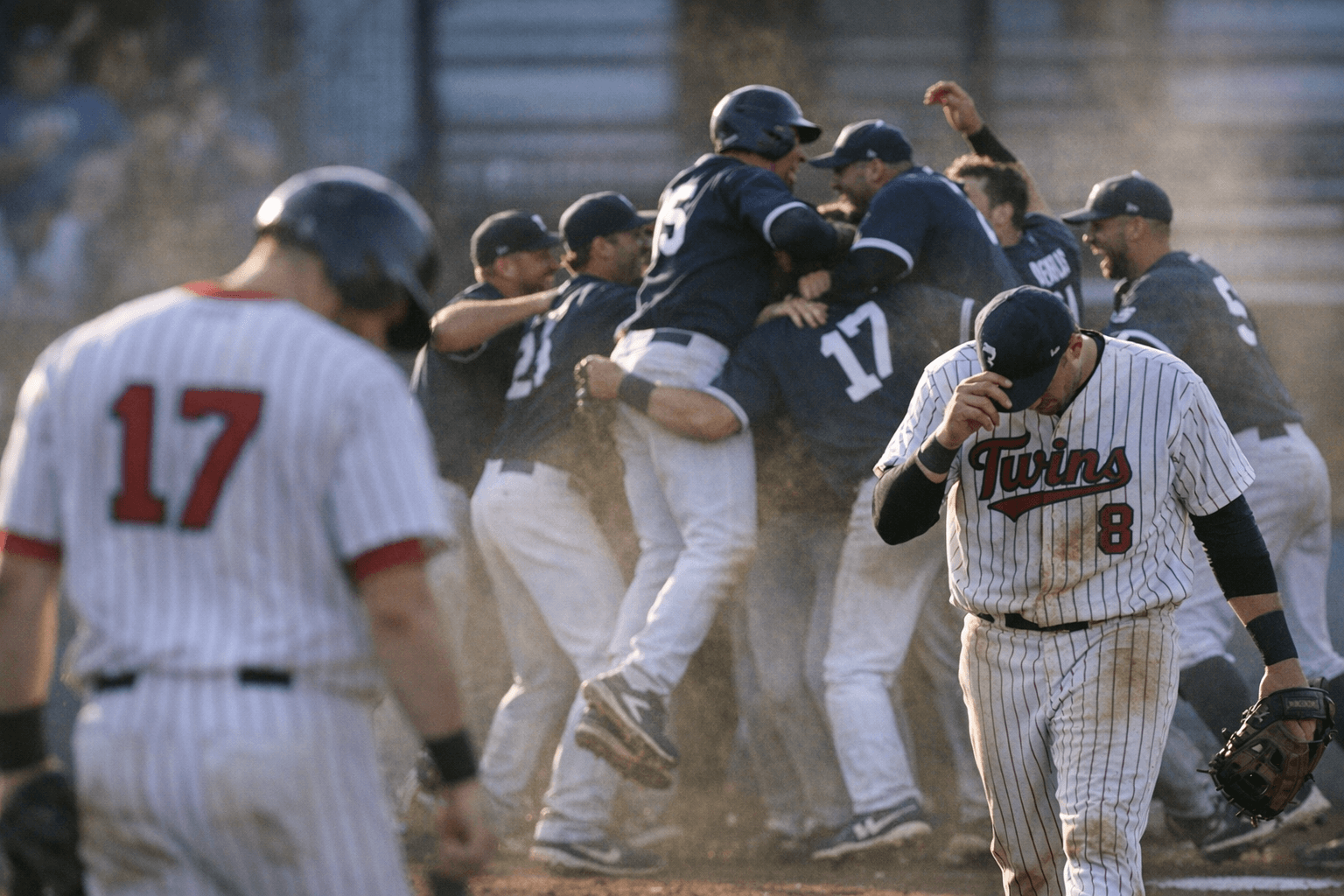 Twins verliezen openingsweekend driemaal van landskampioen Neptunus