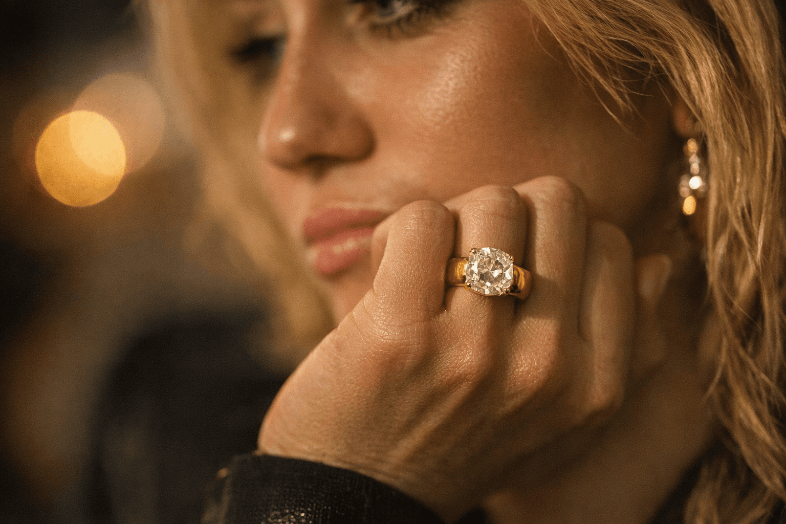 Miley Cyrus’s yellow-gold engagement ring signals a shift toward warmer styles