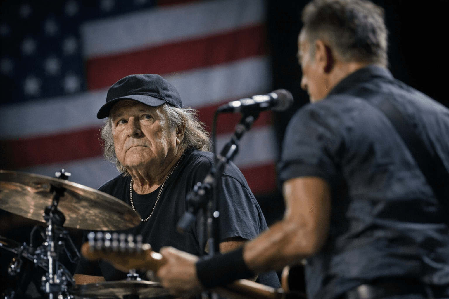 Springsteen drummer Vini Lopez blasts Trump insults, urges apolitical concerts