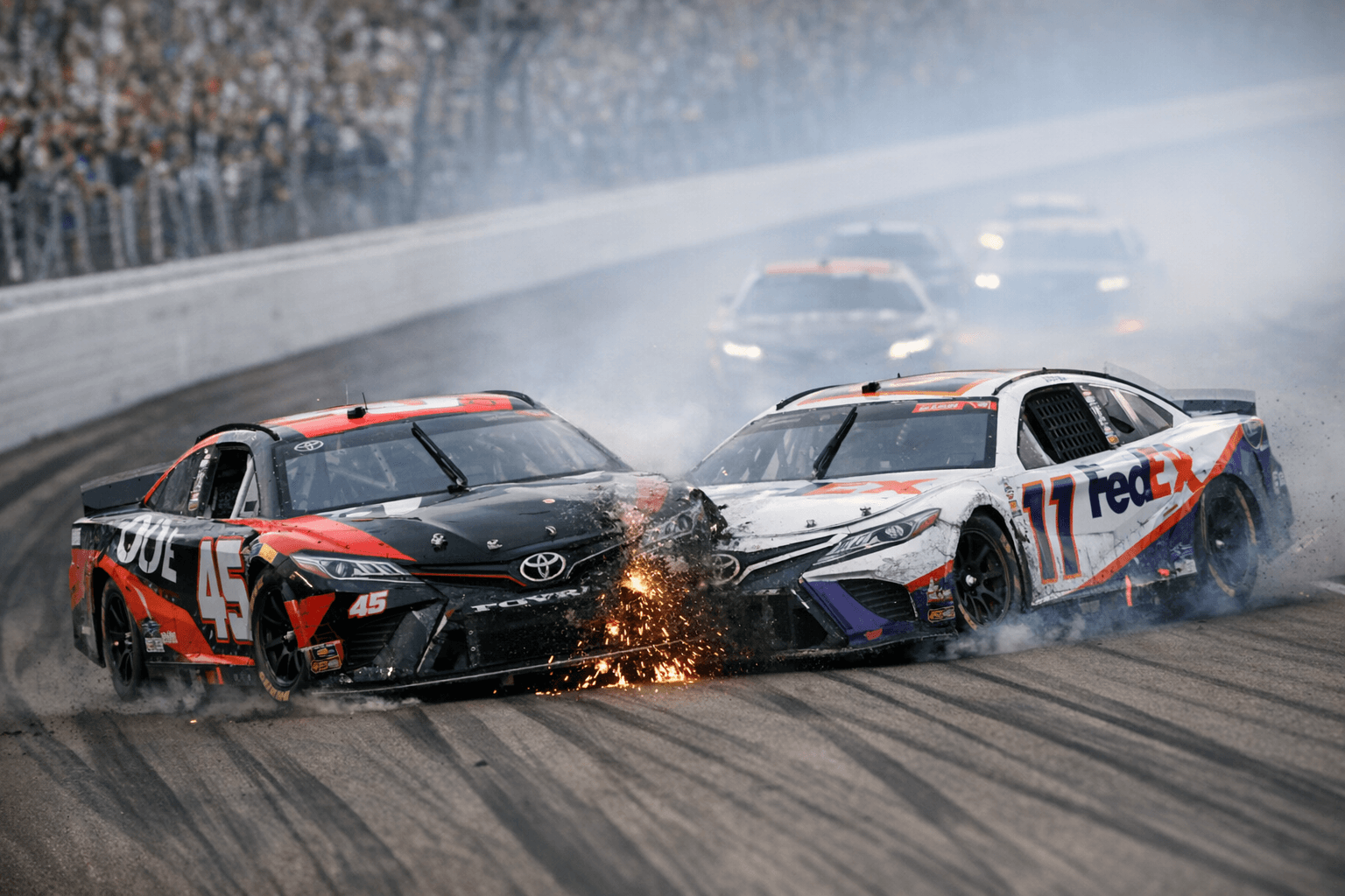 Reddick, Hamlin make contact at Kansas as overtime drama follows