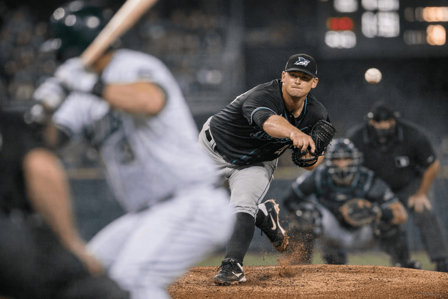 Snelling dominates as Jacksonville tops Charlotte, extends win streak to five