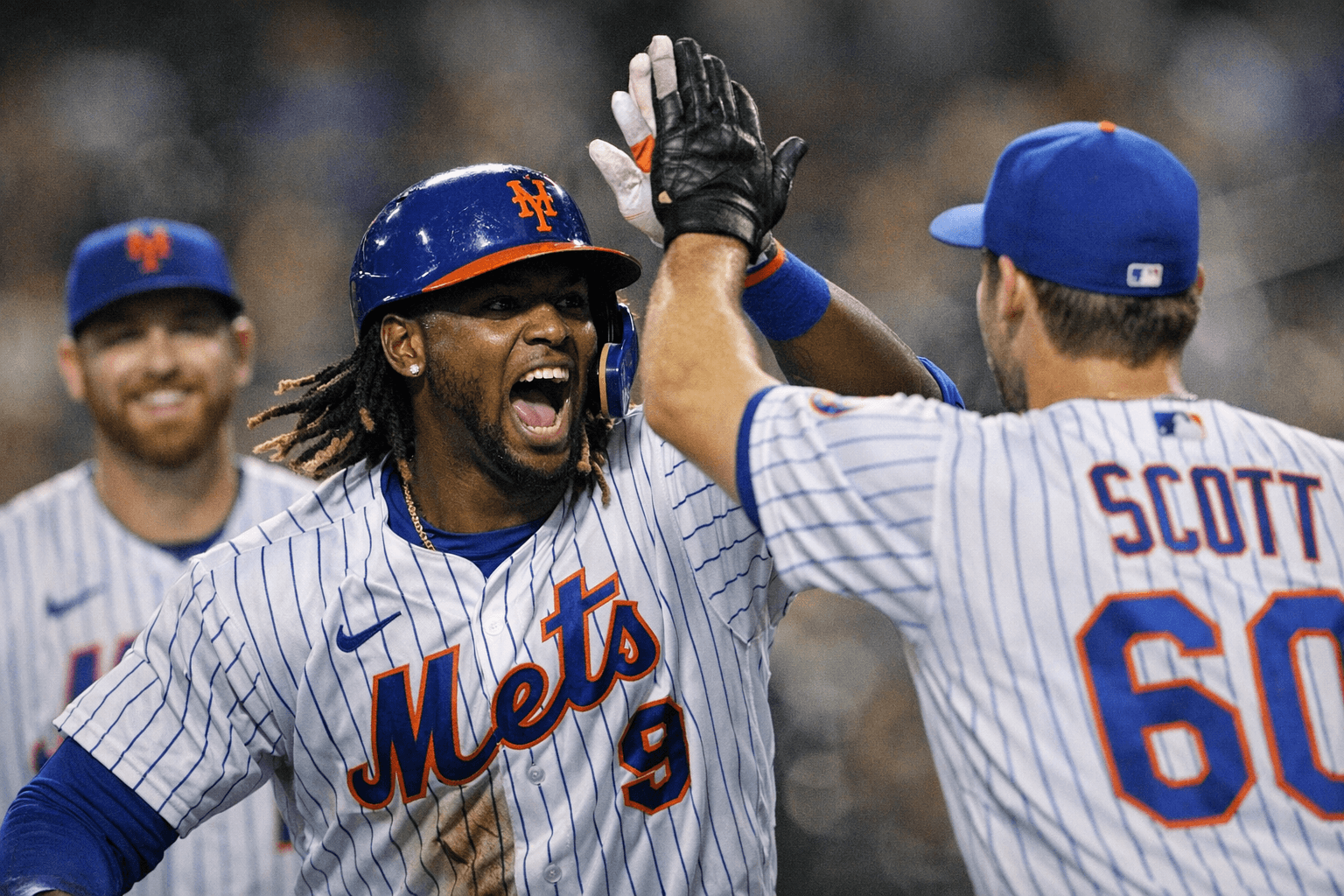 Mets place Lindor on IL, recall Mauricio after three-homer night, Scott to start