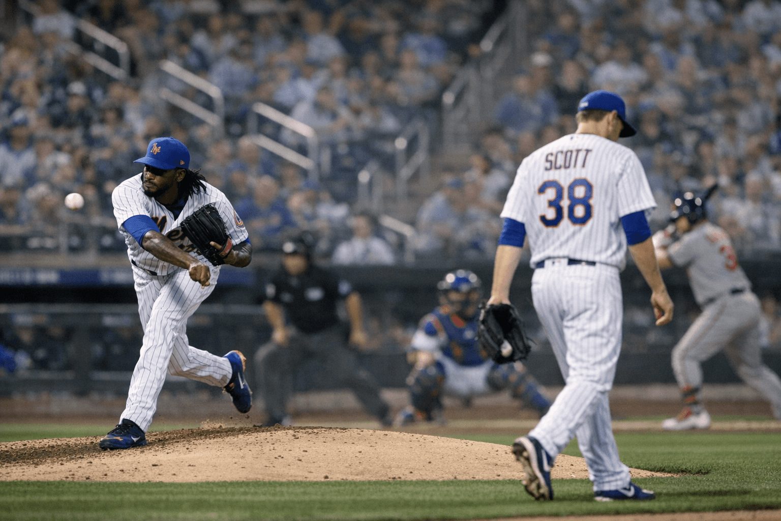 Mets call up Carl Edwards Jr., option Christian Scott in return