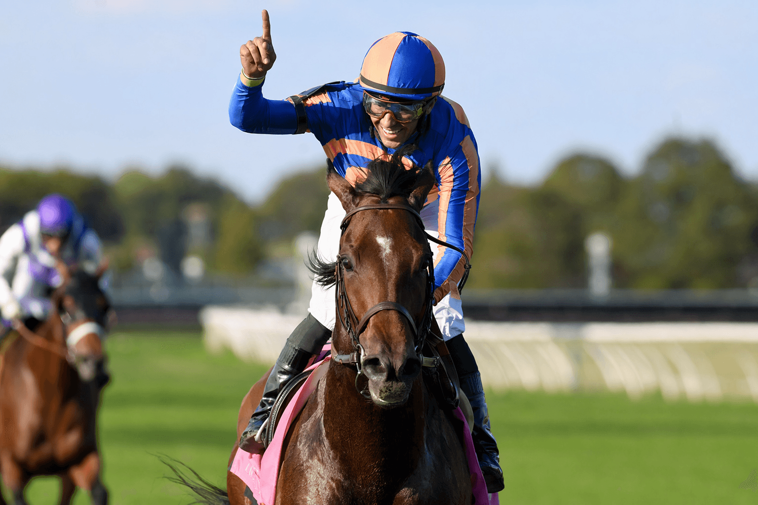 More Champagne Delivers Golden Pal Second Winner With Keeneland Turf Romp