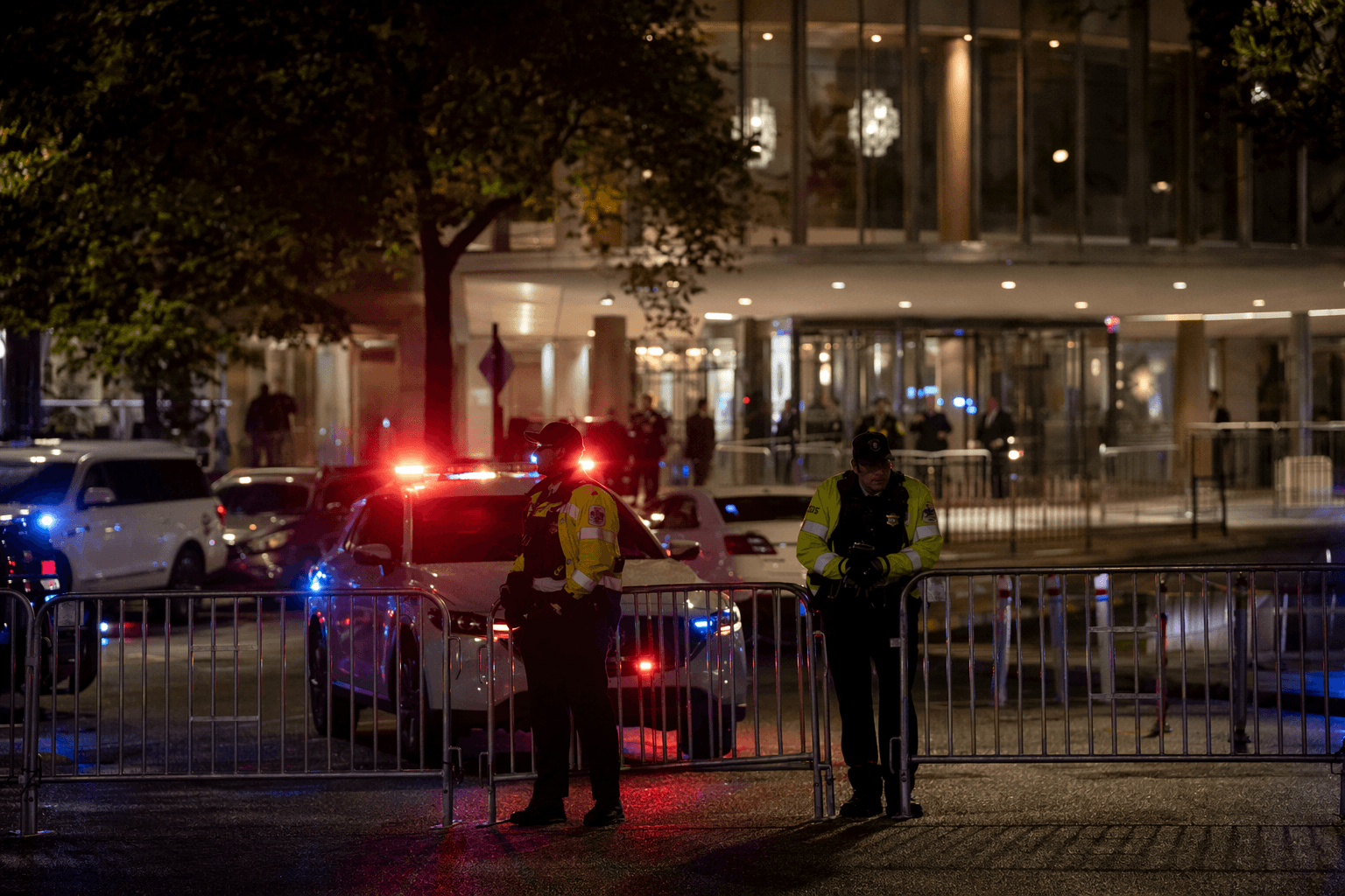Secret Service Faces Questions After Shots Fired at White House Dinner