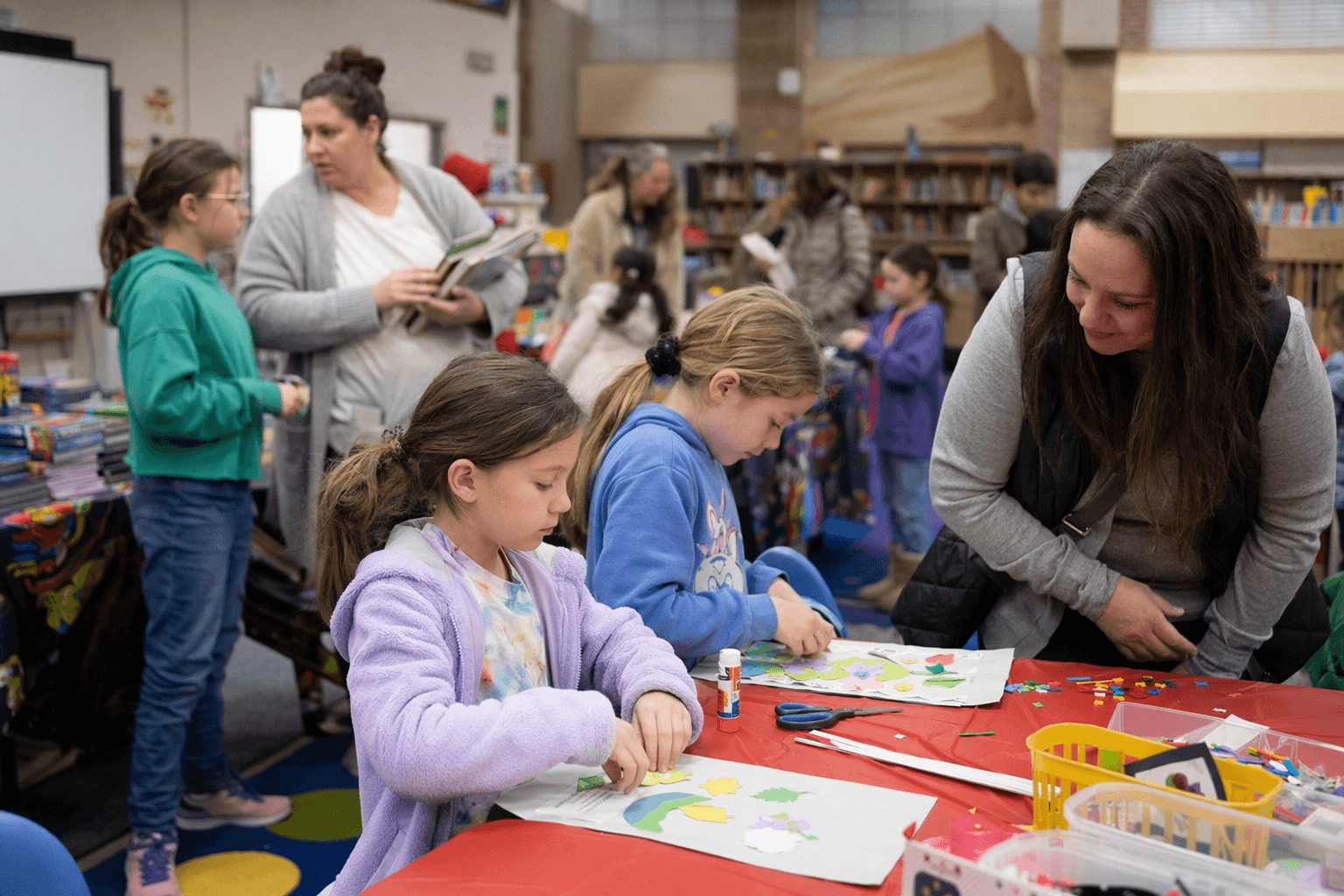 Randolph Elementary hosts family art night with student performances, book fair