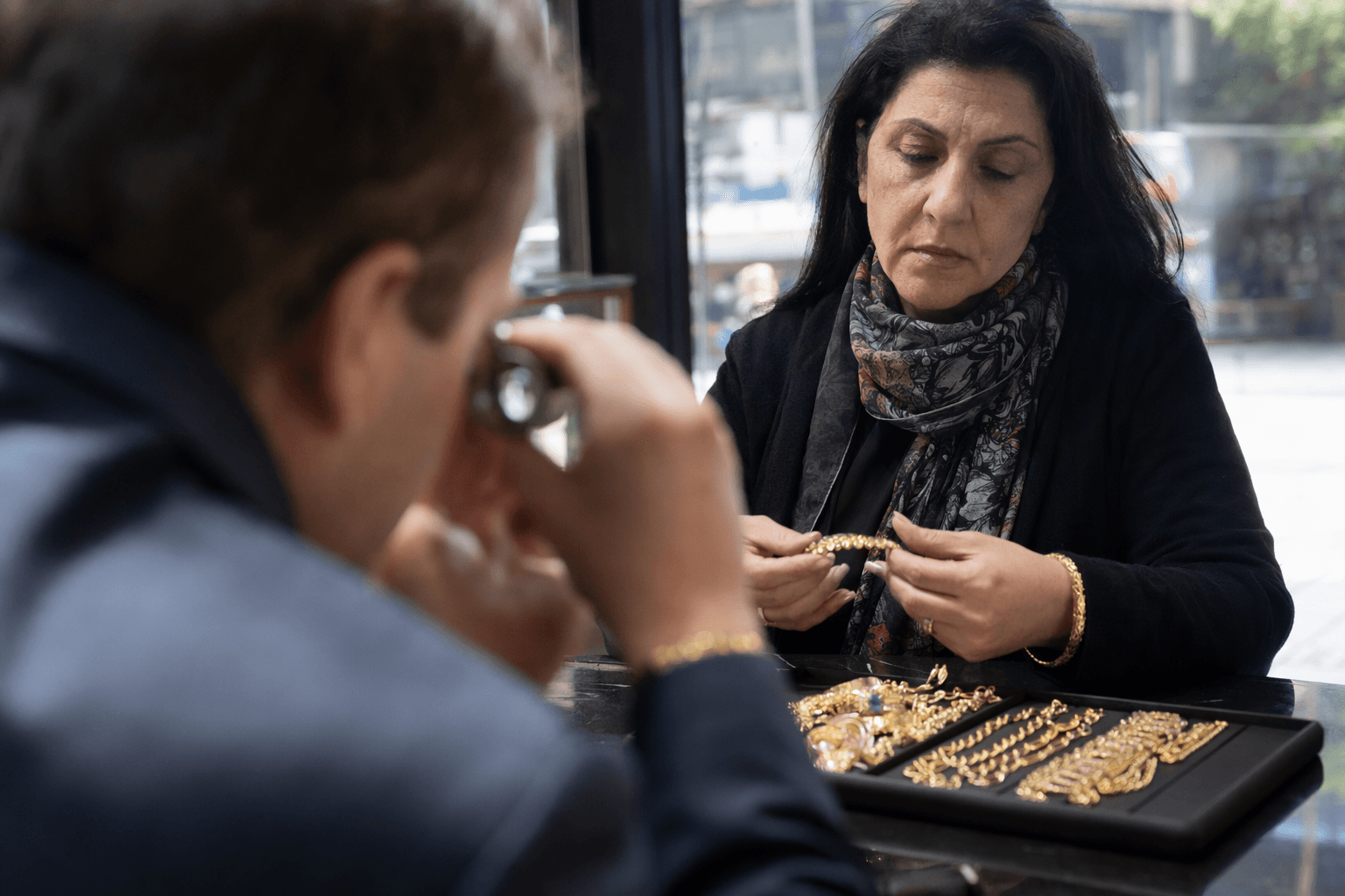 Gold Jewelry Resale Gains as Inflation, Rates, and Uncertainty Surge