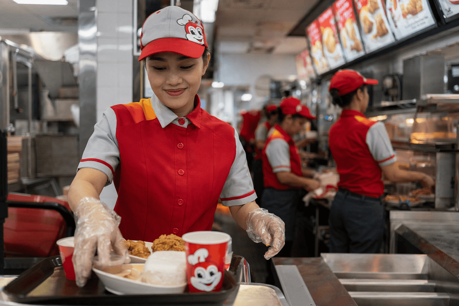 Jollibee tops Vietnam quick-service rankings, capping major expansion milestone