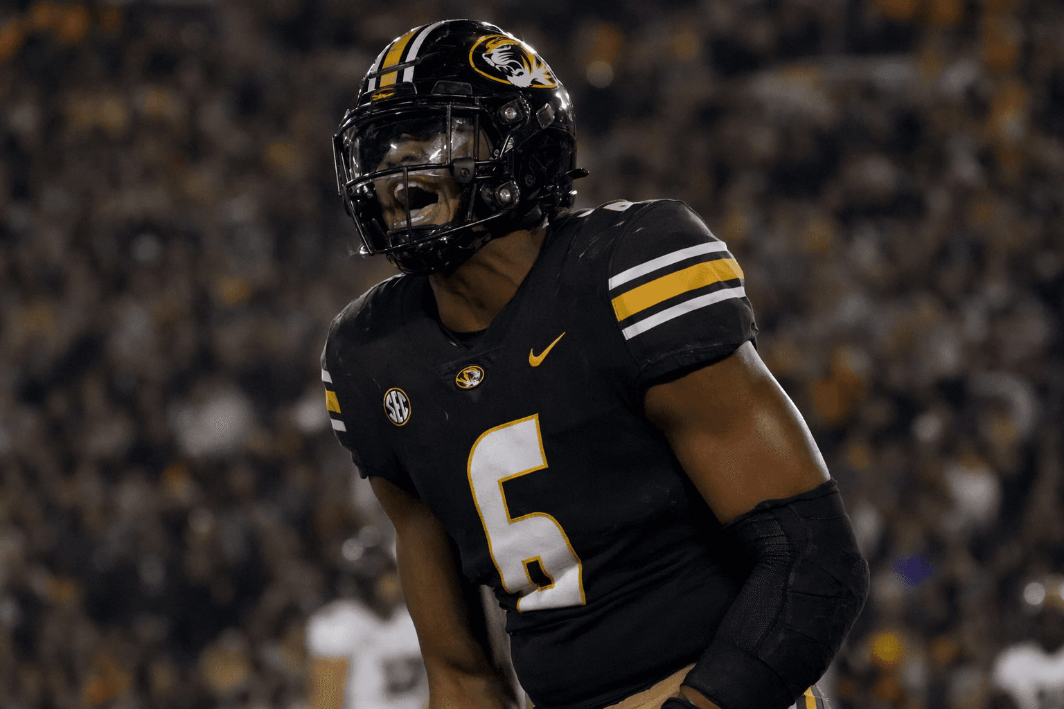 Ravens select Missouri defensive end Zion Young with No. 45 pick