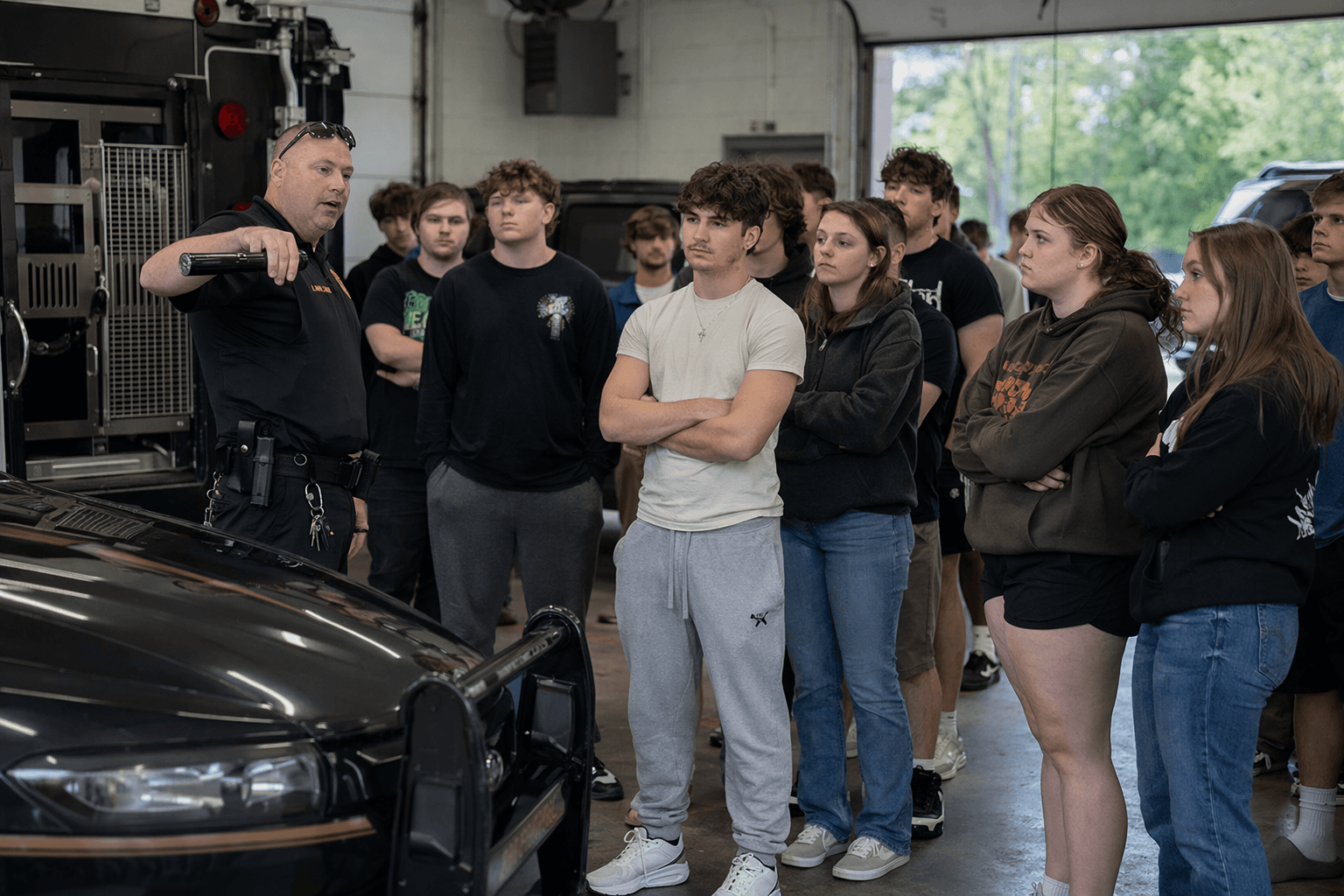 Perry County sheriff’s department hosts criminal justice students for hands-on tour