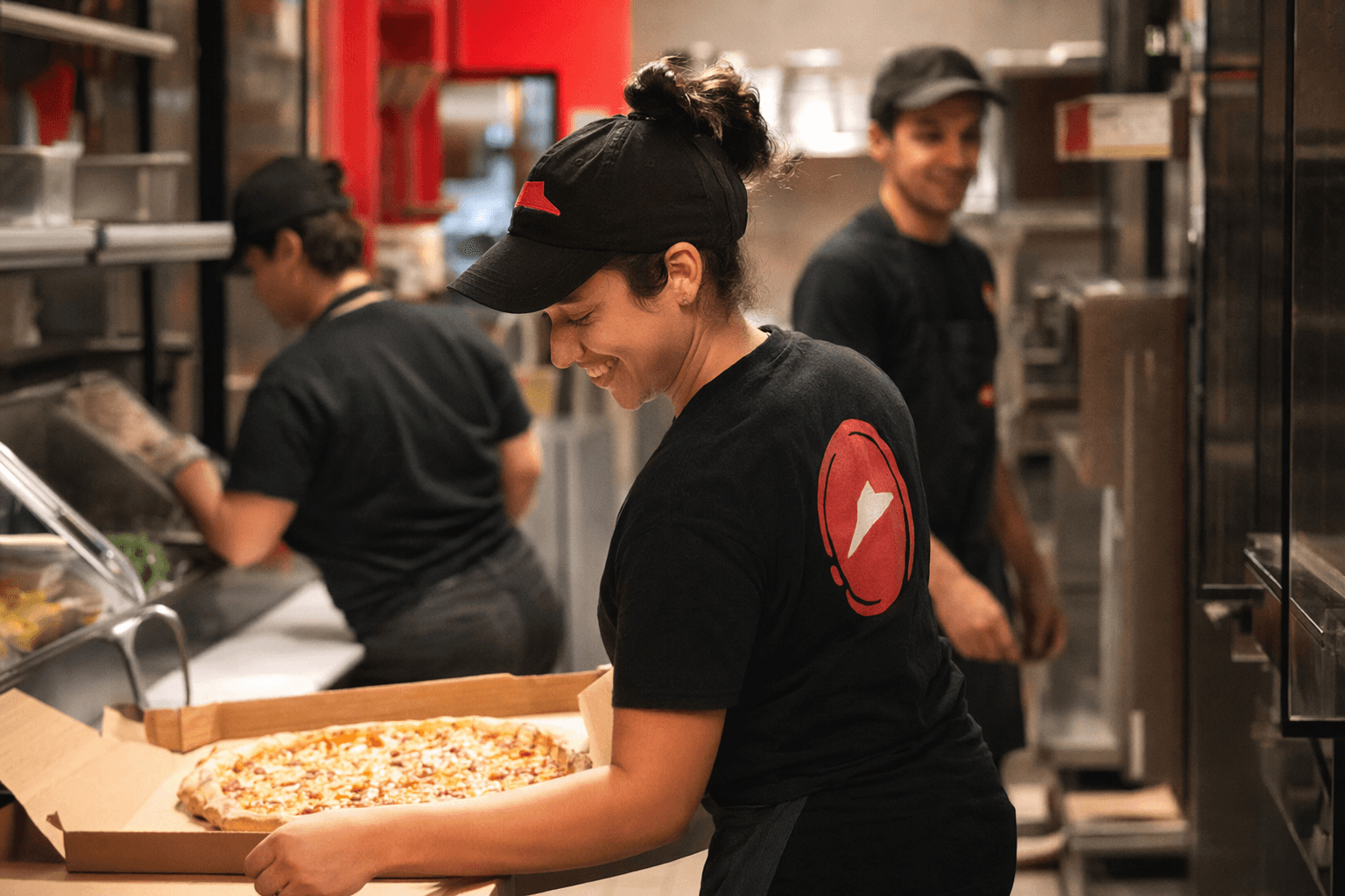 Pizza Hut edges Domino’s in consumer pizza rankings, brand strength holds