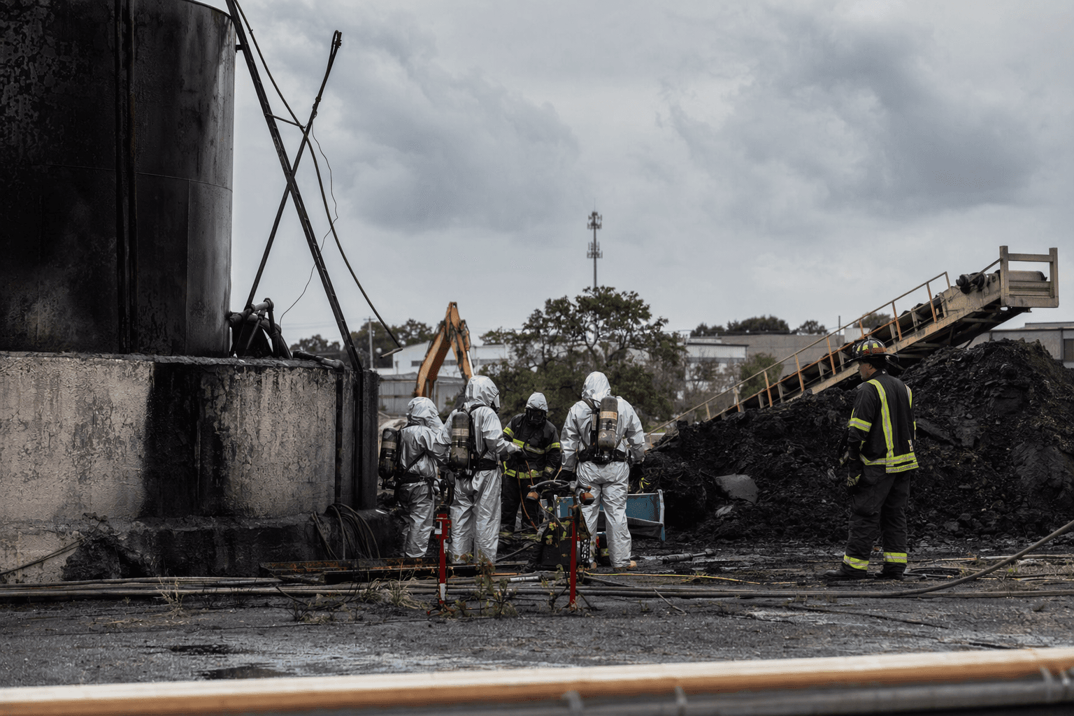 Harris County hazmat response follows asphalt tank rupture, worker found dead