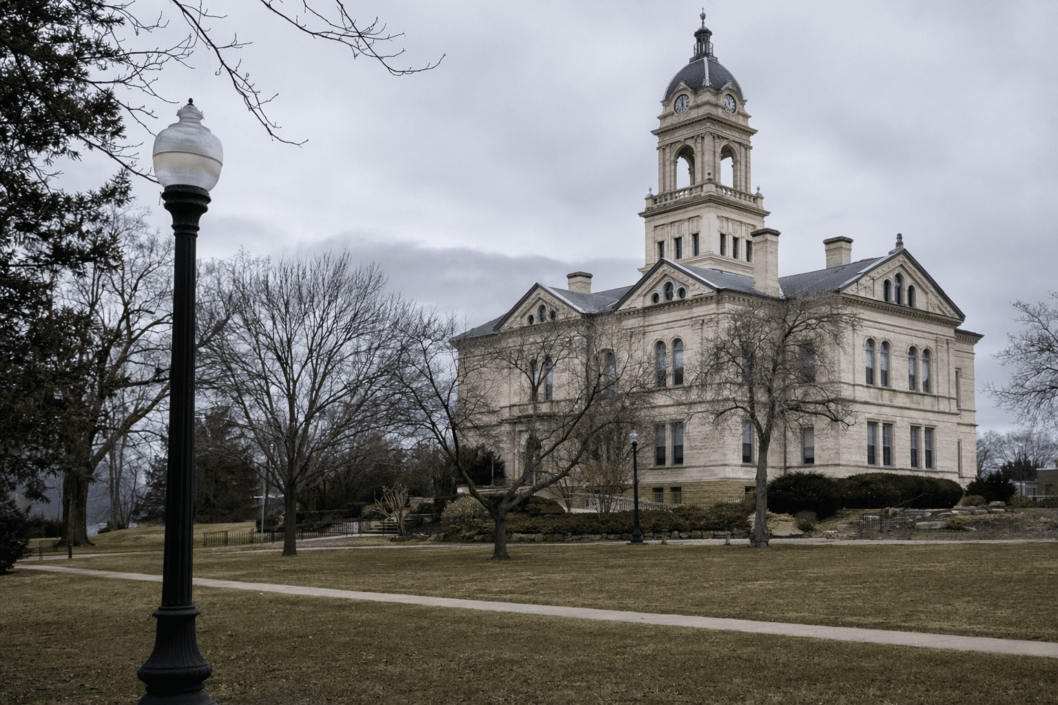 Perry County court approves utility projects, demolition contract, tourism land plans