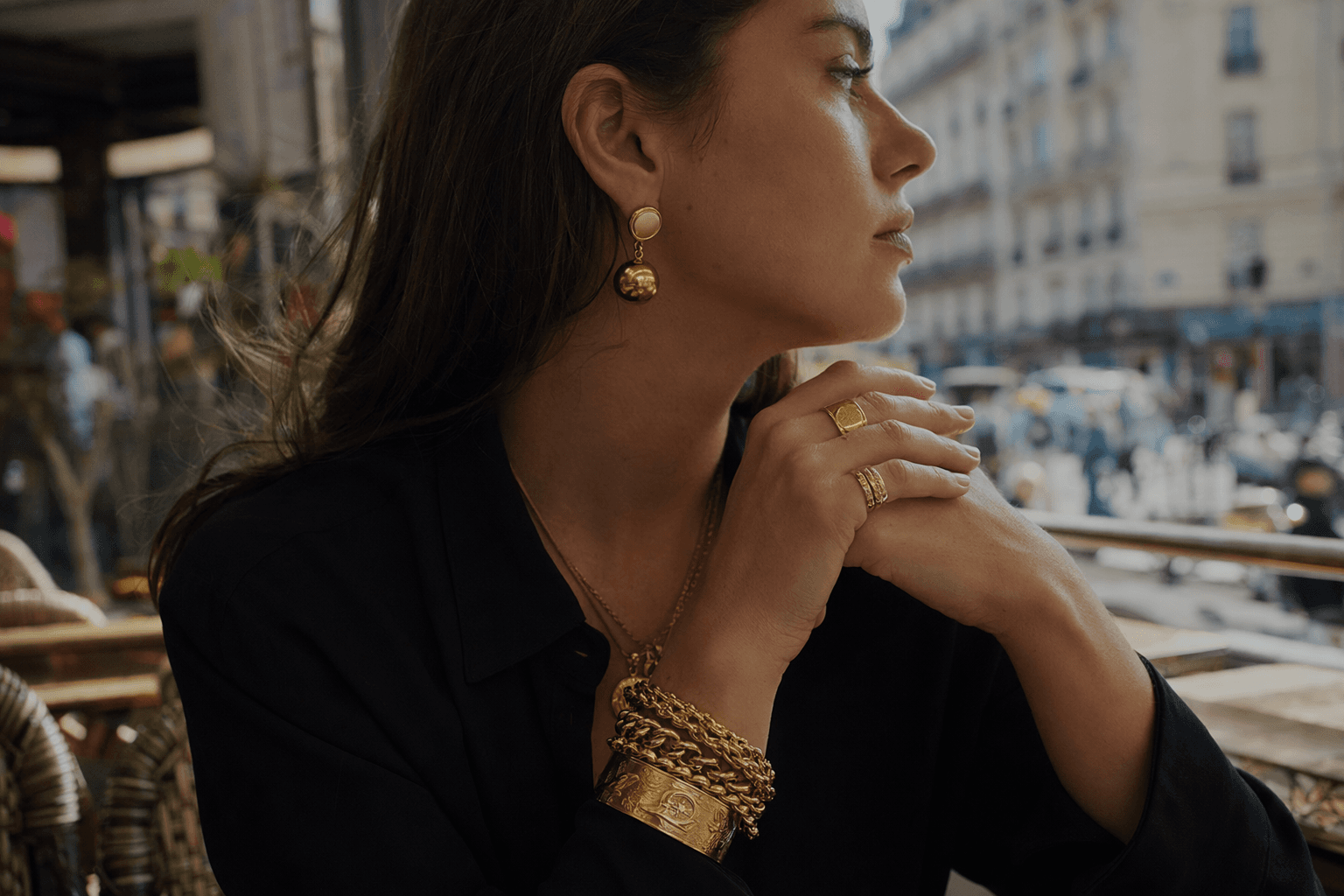 Gold-heavy sculptural jewelry and vintage pieces gain spring appeal