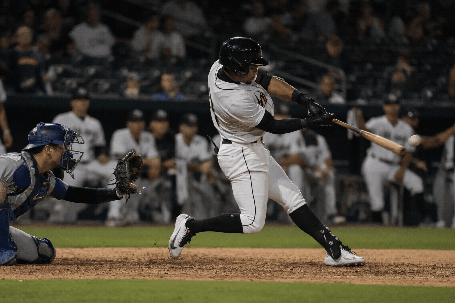 Jacksonville pounces early, routs Durham to even series at one game apiece