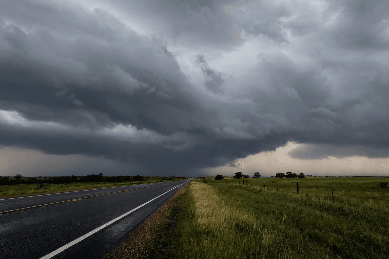Severe thunderstorm alerts issued for Phillips County as storms move east