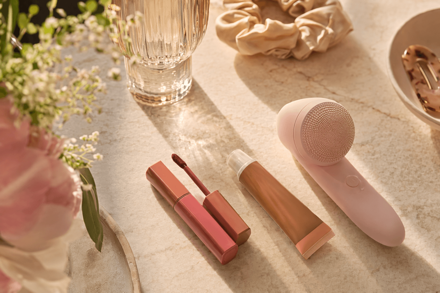 Refinery29 editors’ favorite spring fashion and beauty gifts for her