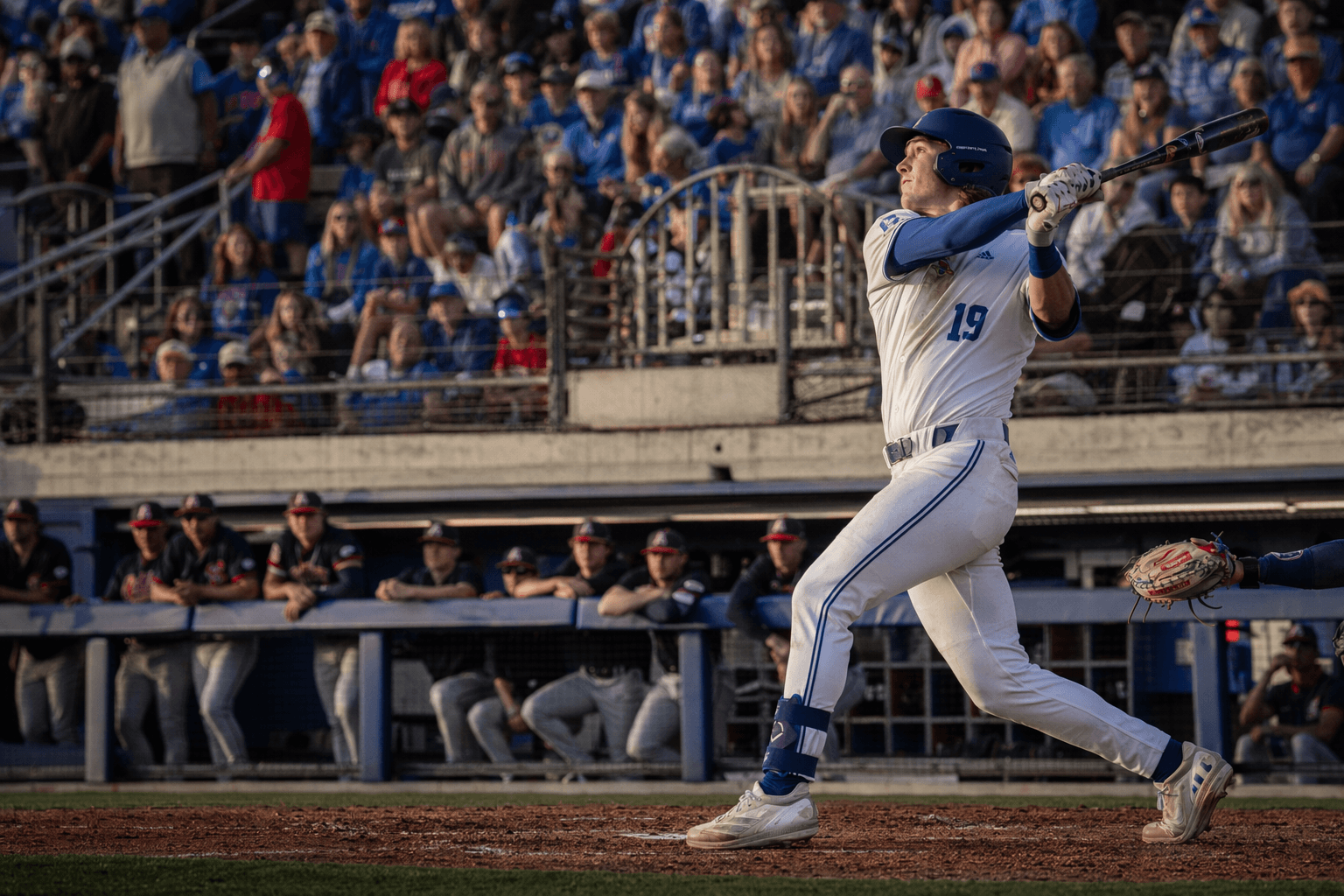 No. 11 Kansas baseball beats Arizona, boosts NCAA regional hosting hopes