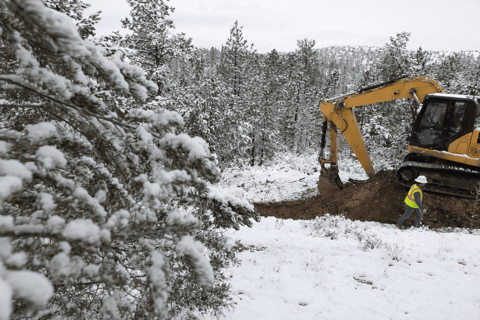 Late snow brings brief relief to dry, fire-prone Los Alamos County