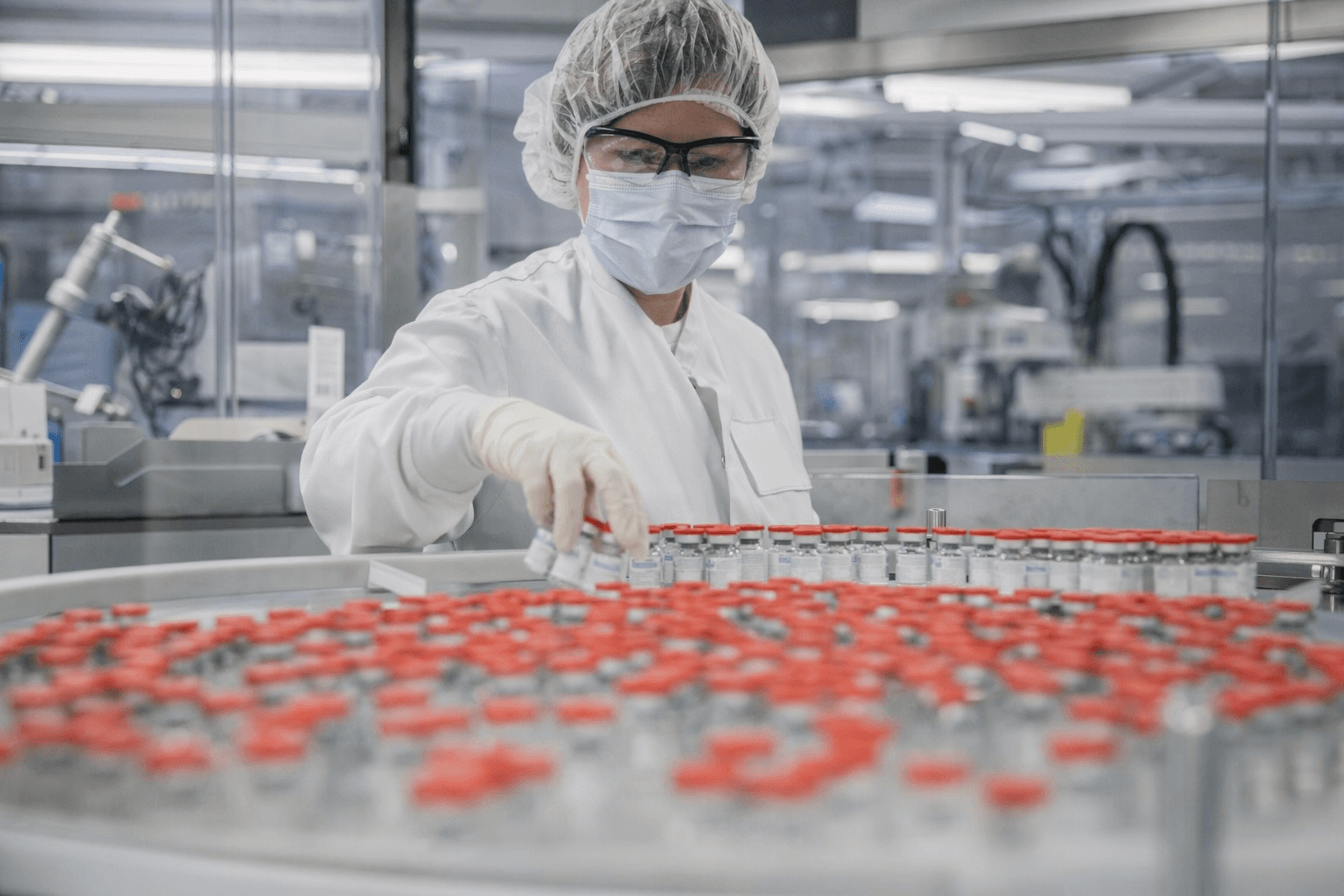 Moderna revenue triples on overseas COVID vaccine demand in first quarter