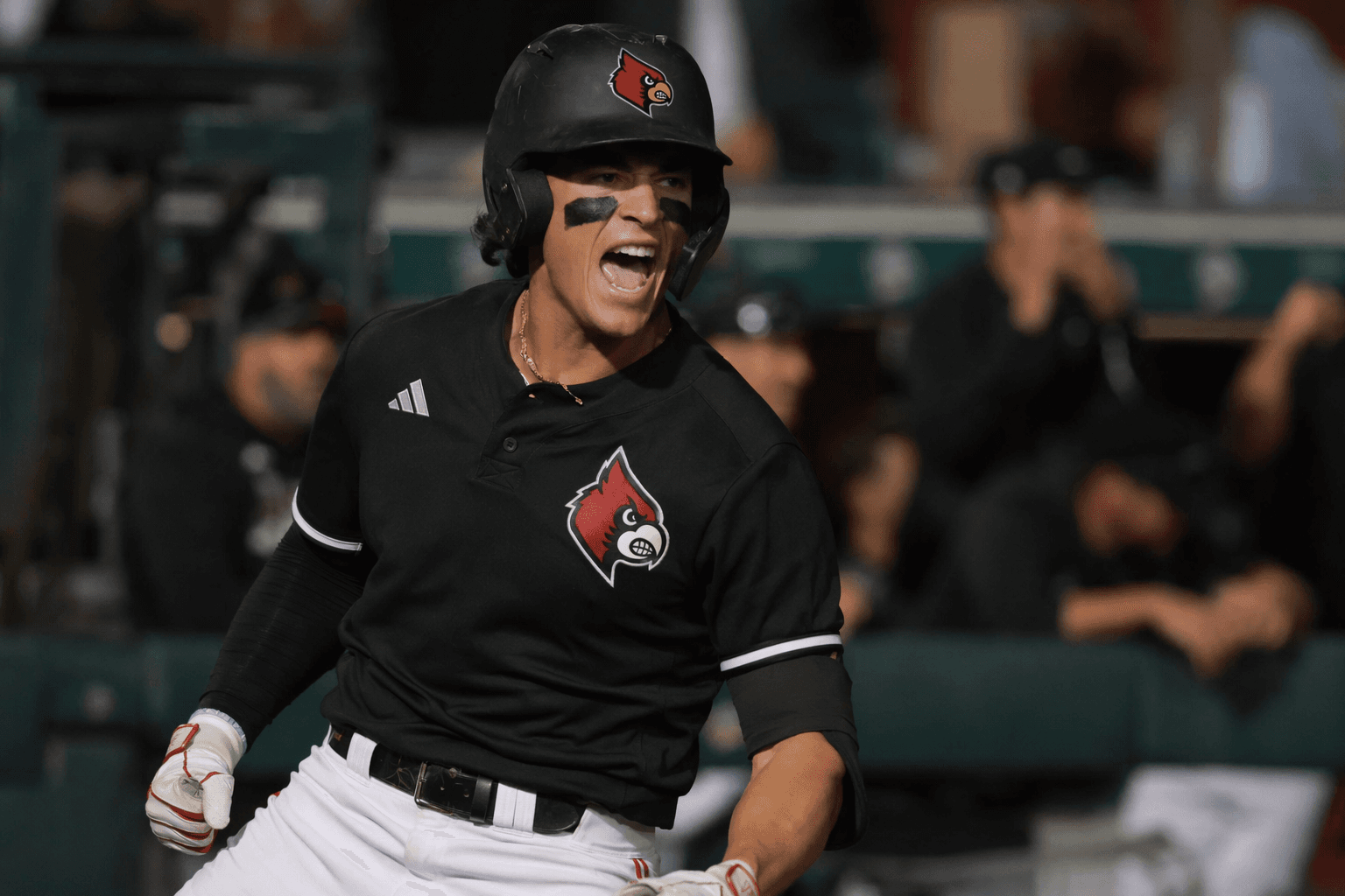 Louisville offense stays hot, beats Omaha 9-5 on road