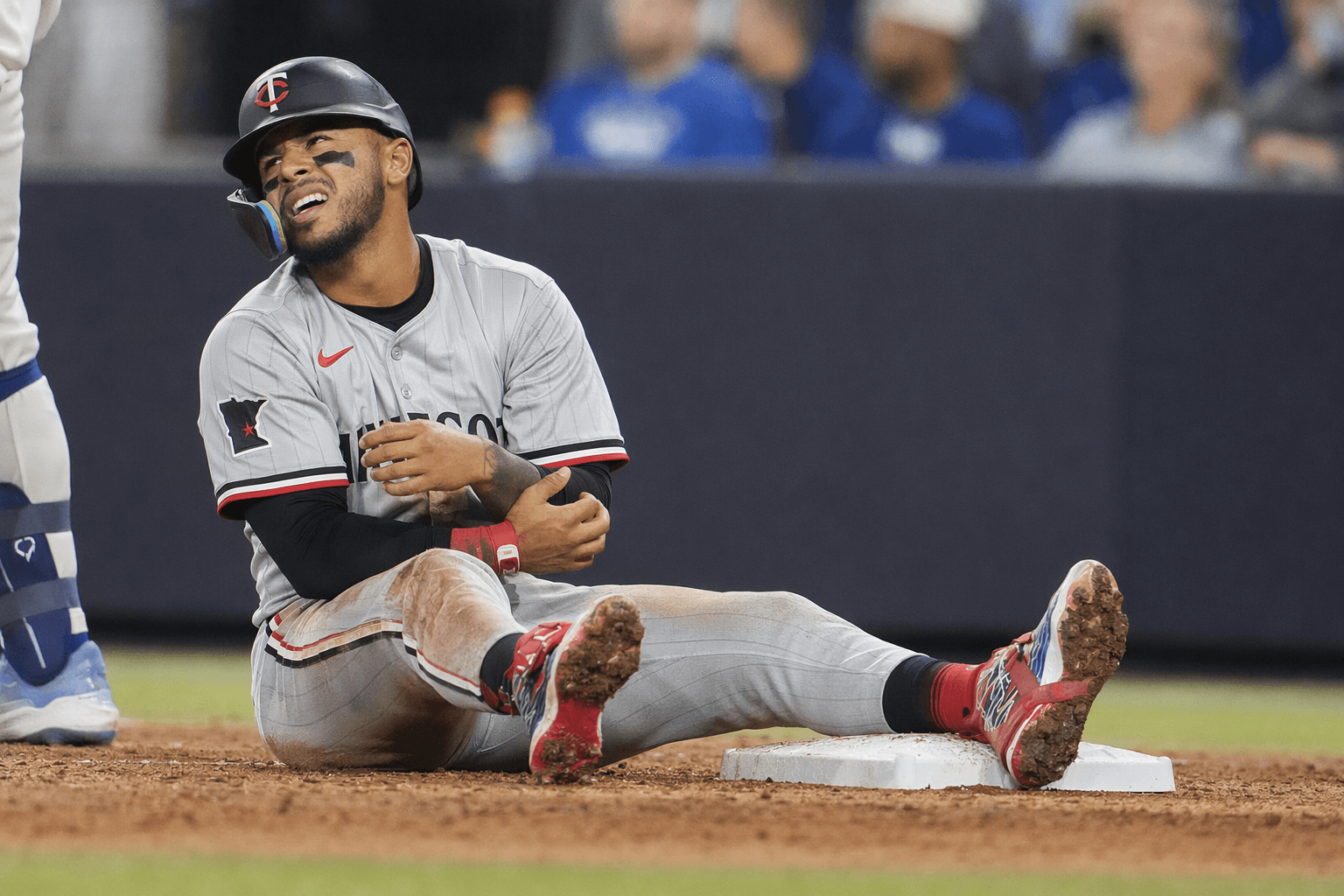 Emmanuel Rodriguez exits Saints game with left thumb injury, promotion timeline unclear