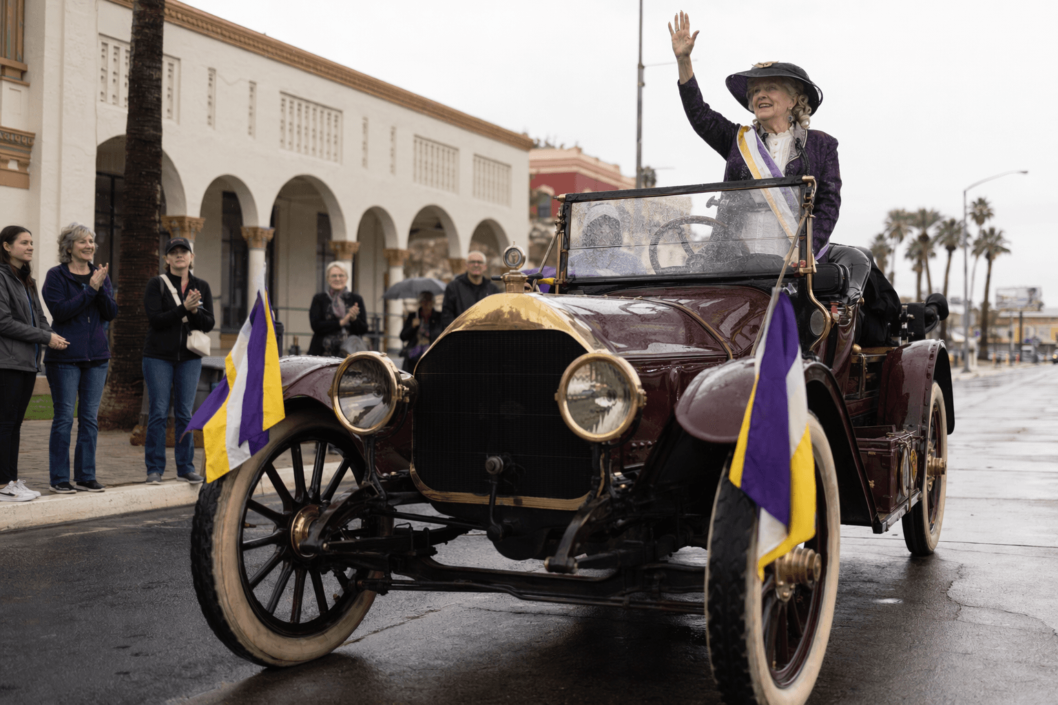 Women’s suffrage tour stops in Yuma, honors historic activism