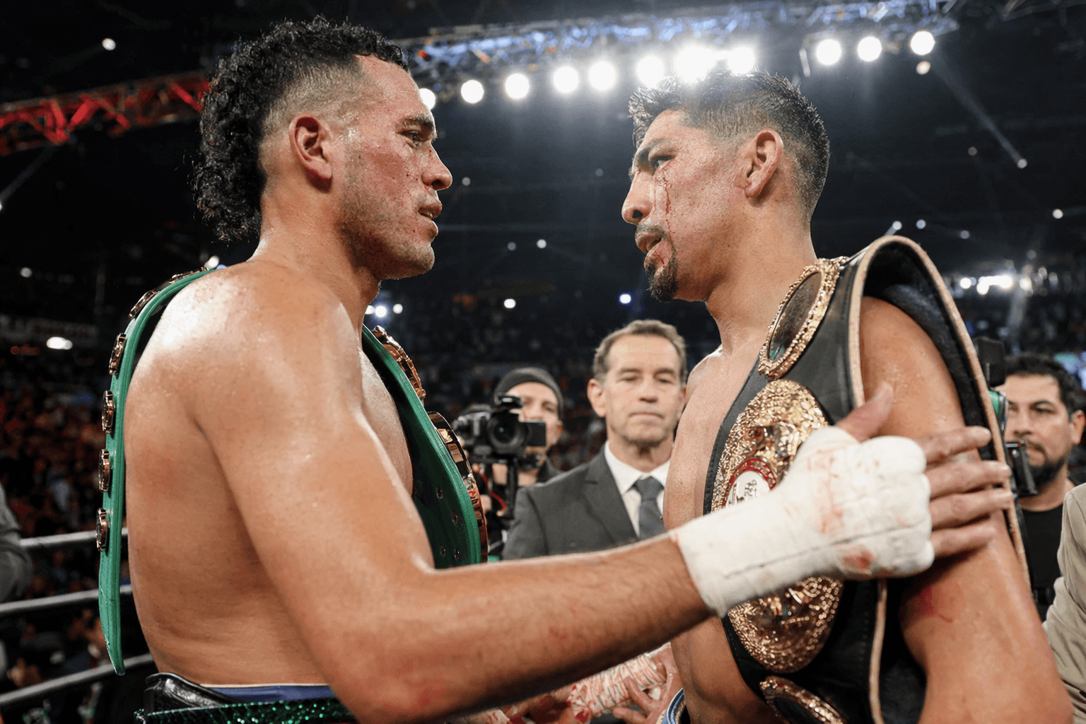Benavidez, Ramirez clash in cruiserweight title unification at Las Vegas