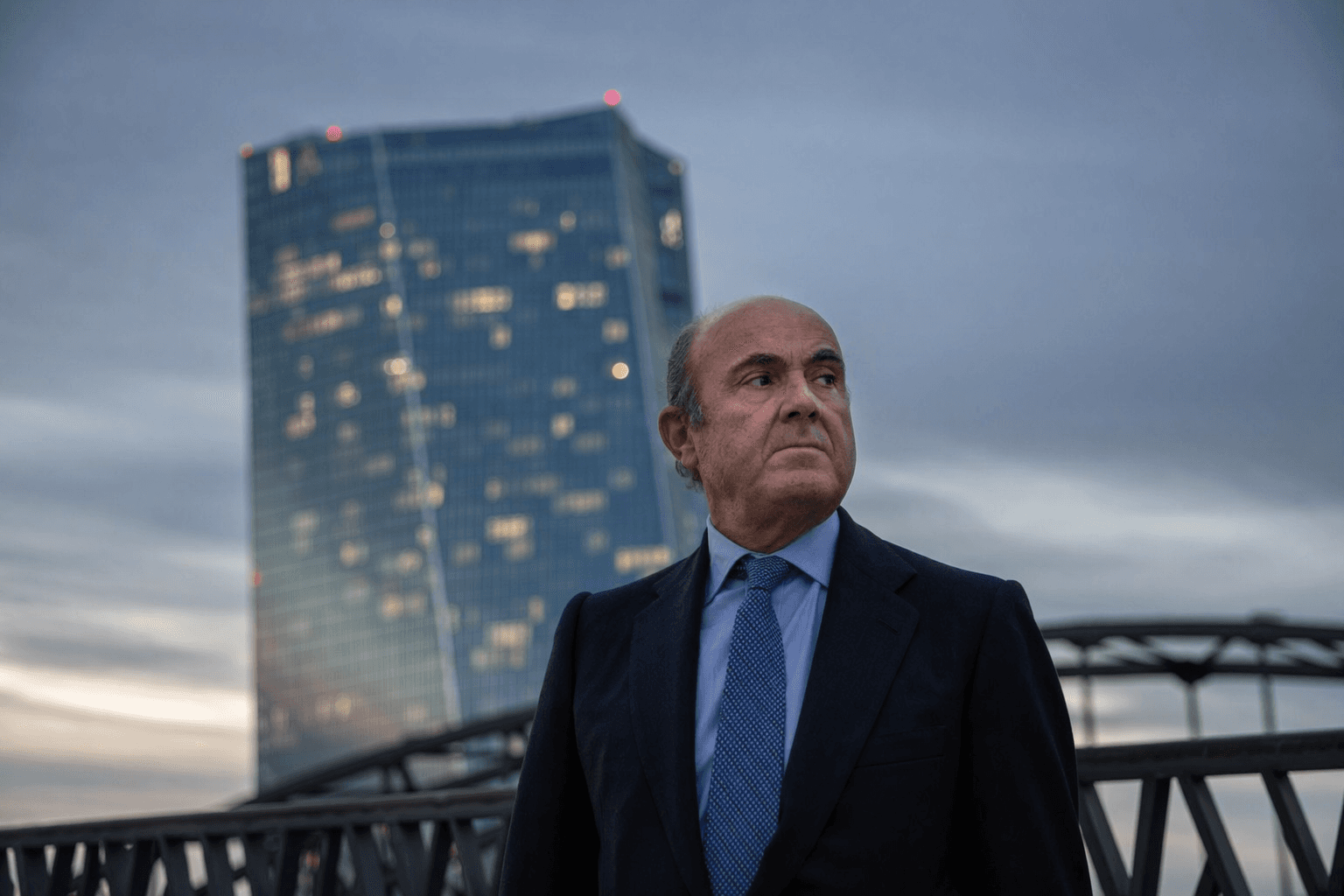 De Guindos says Spain should keep ECB seat, could vie for presidency