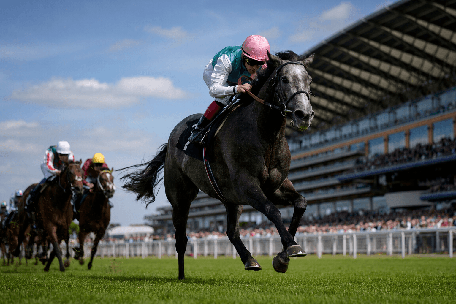 Jennifer Jane powers clear in Pretty Polly Stakes at Newmarket