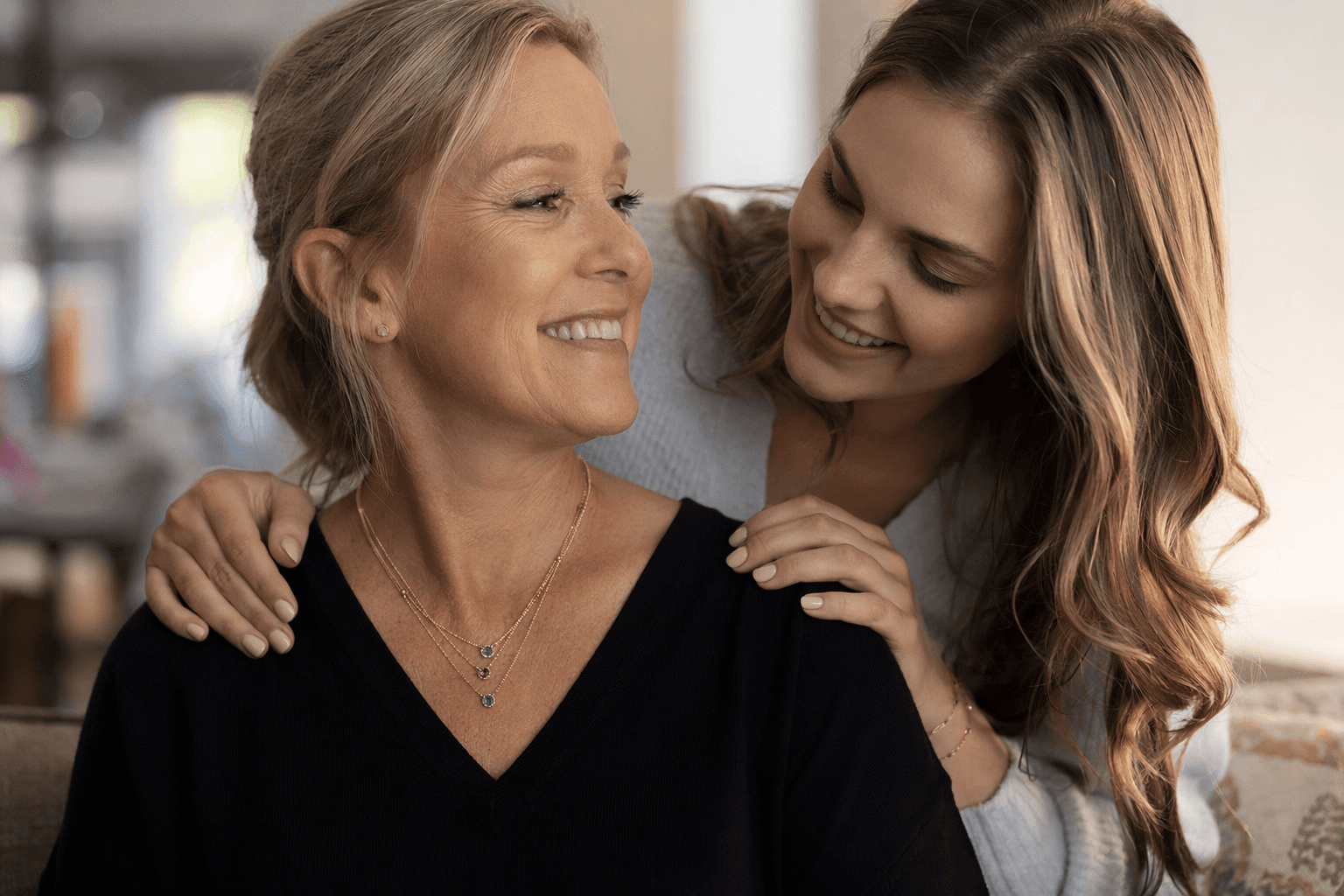 Mother’s Day guide spotlights personalized birthstone necklace for last-minute gifting