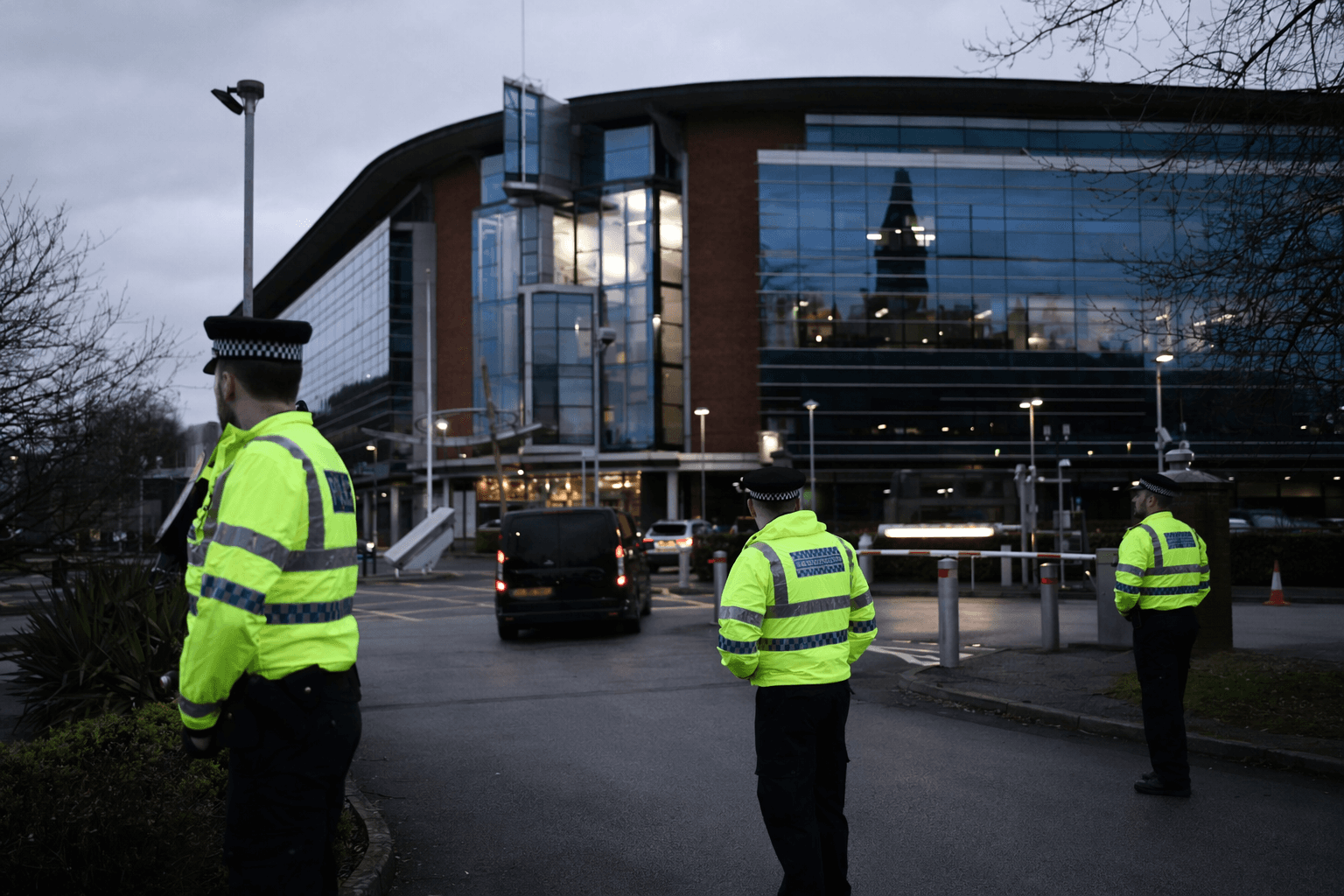 Cheshire Police end search of Crewe headquarters in abuse probe