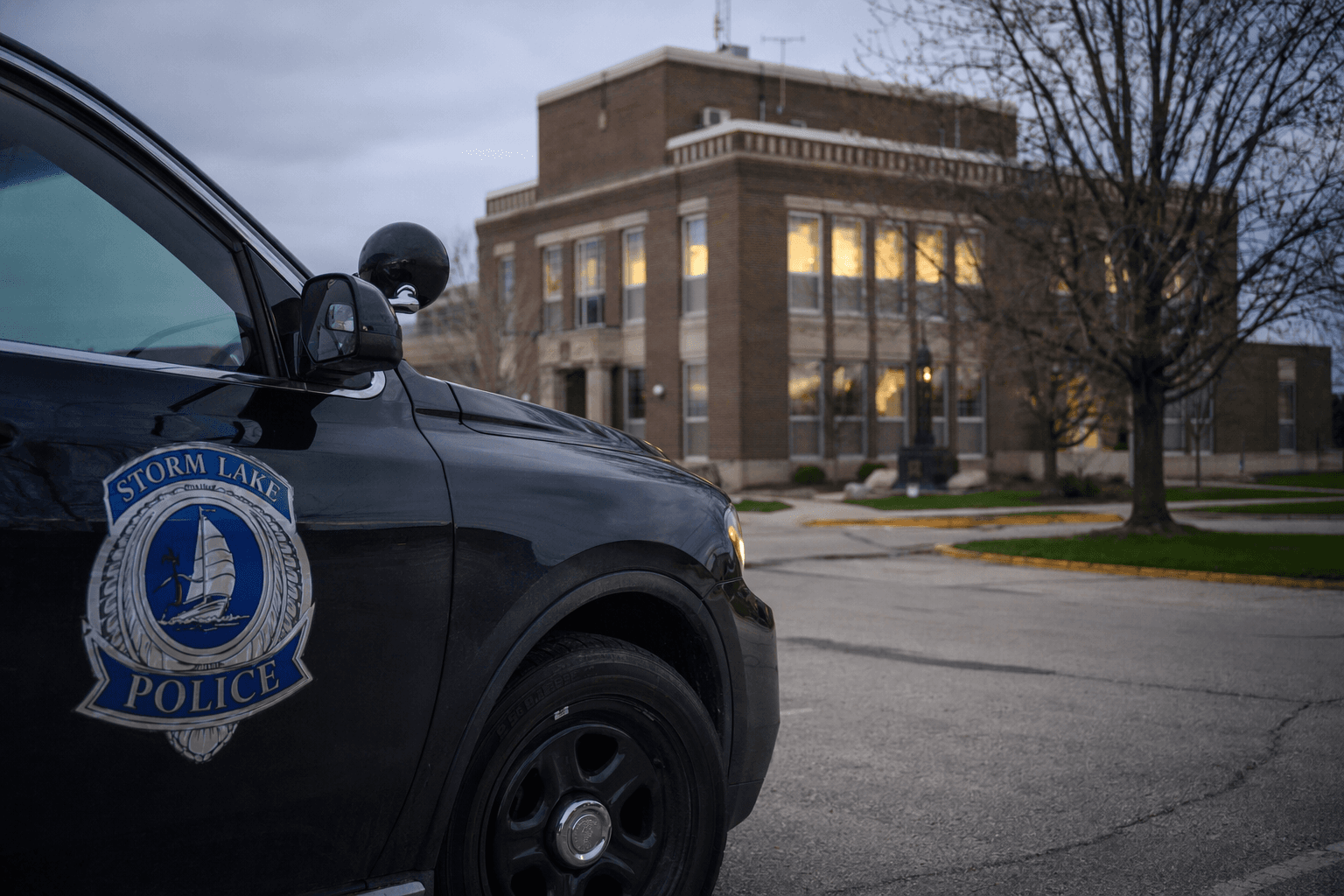 Storm Lake arrest leads to meth, contraband charges for Buena Vista man